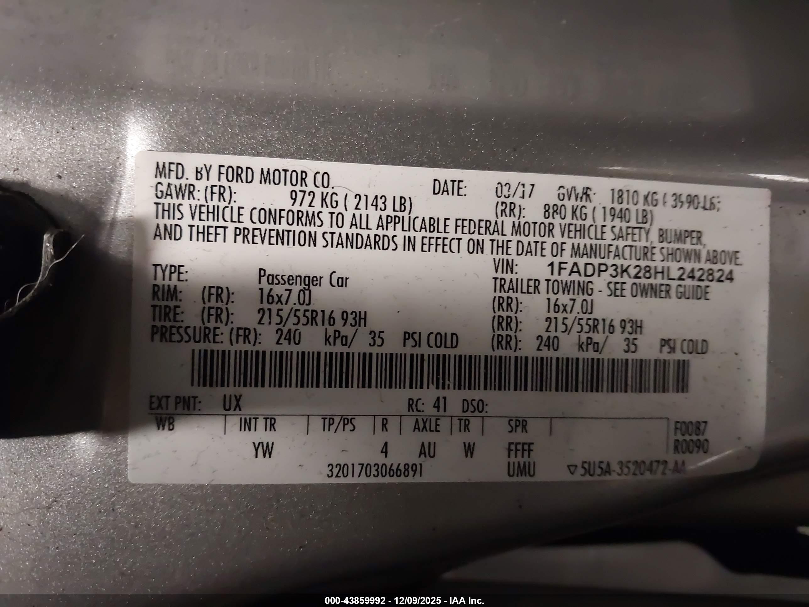 FORD FOCUS image 9