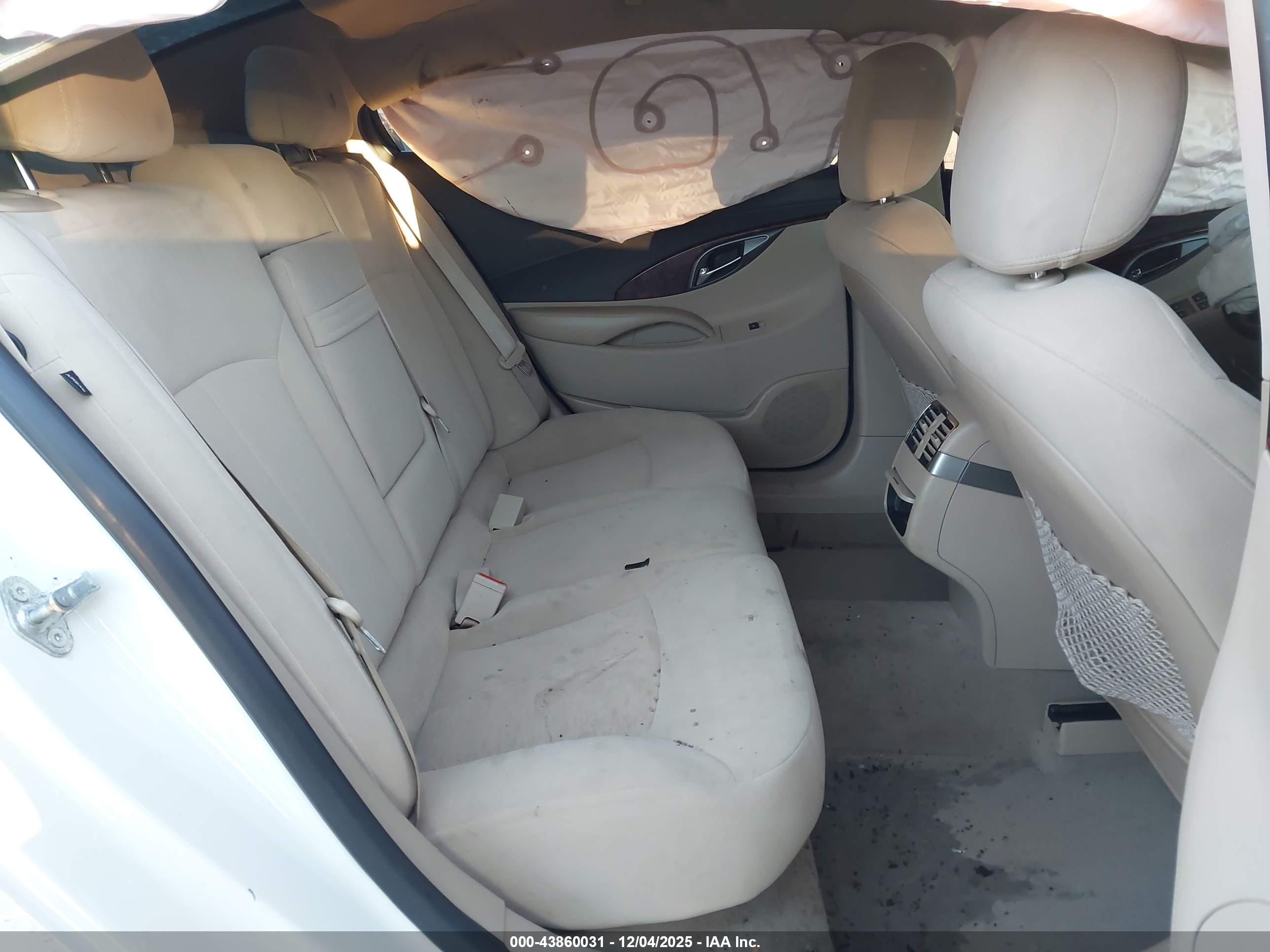 BUICK LACROSSE image 8