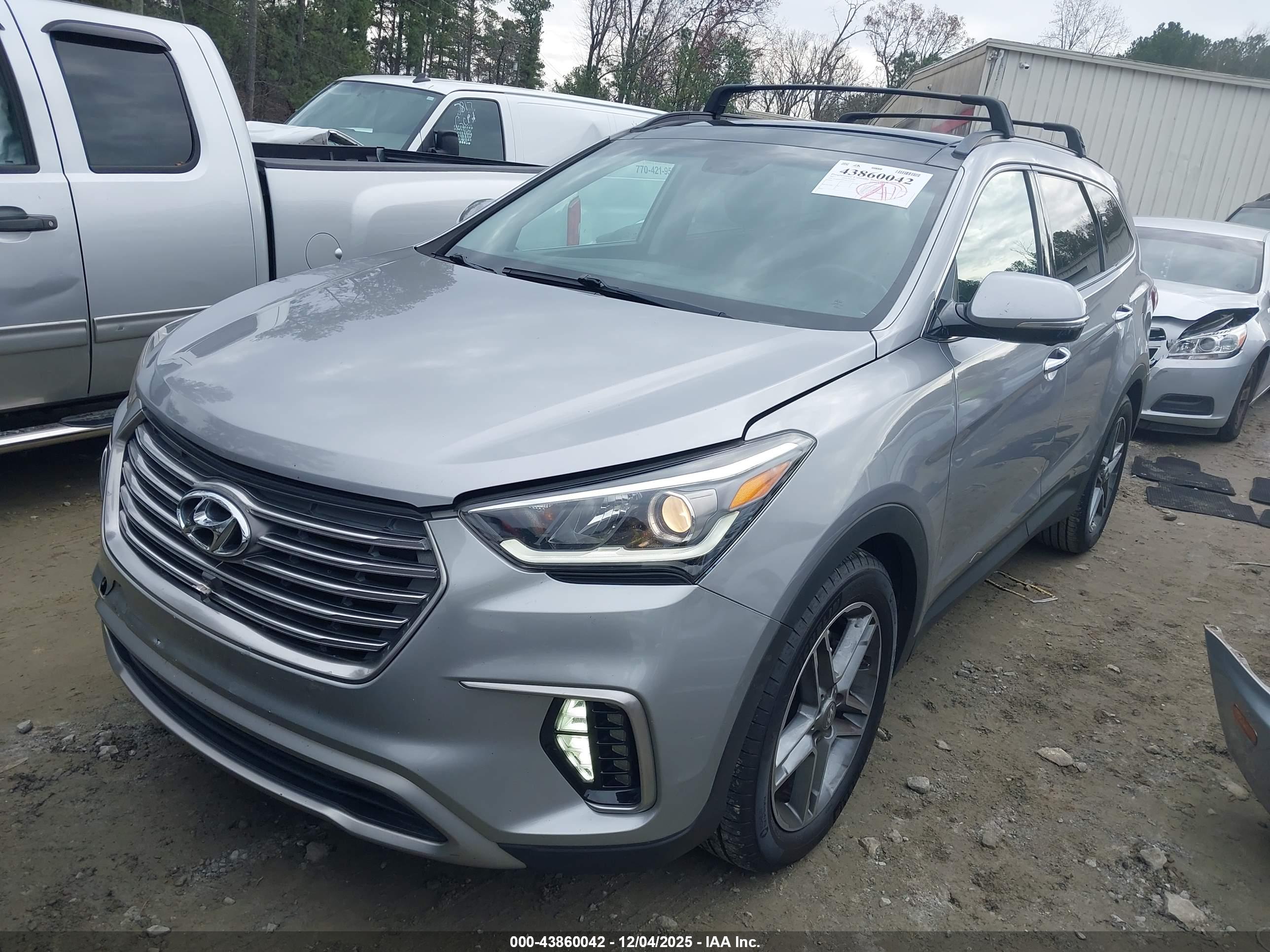 HYUNDAI SANTA image 2