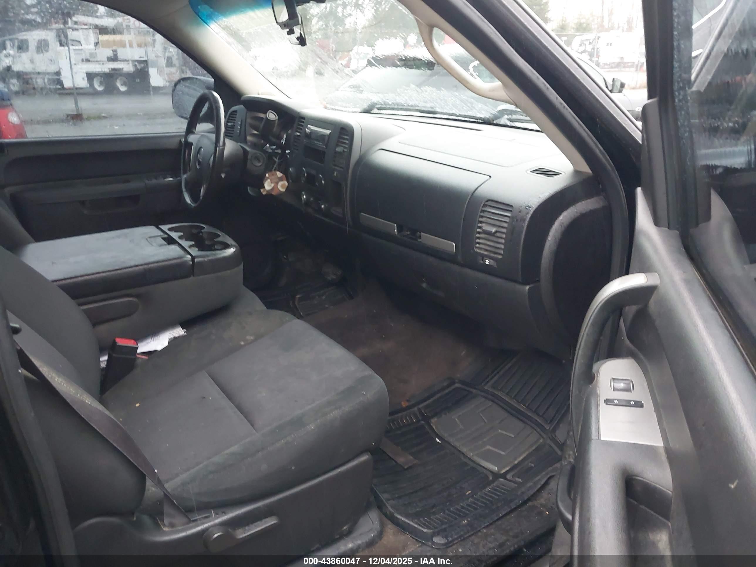GMC SIERRA image 5