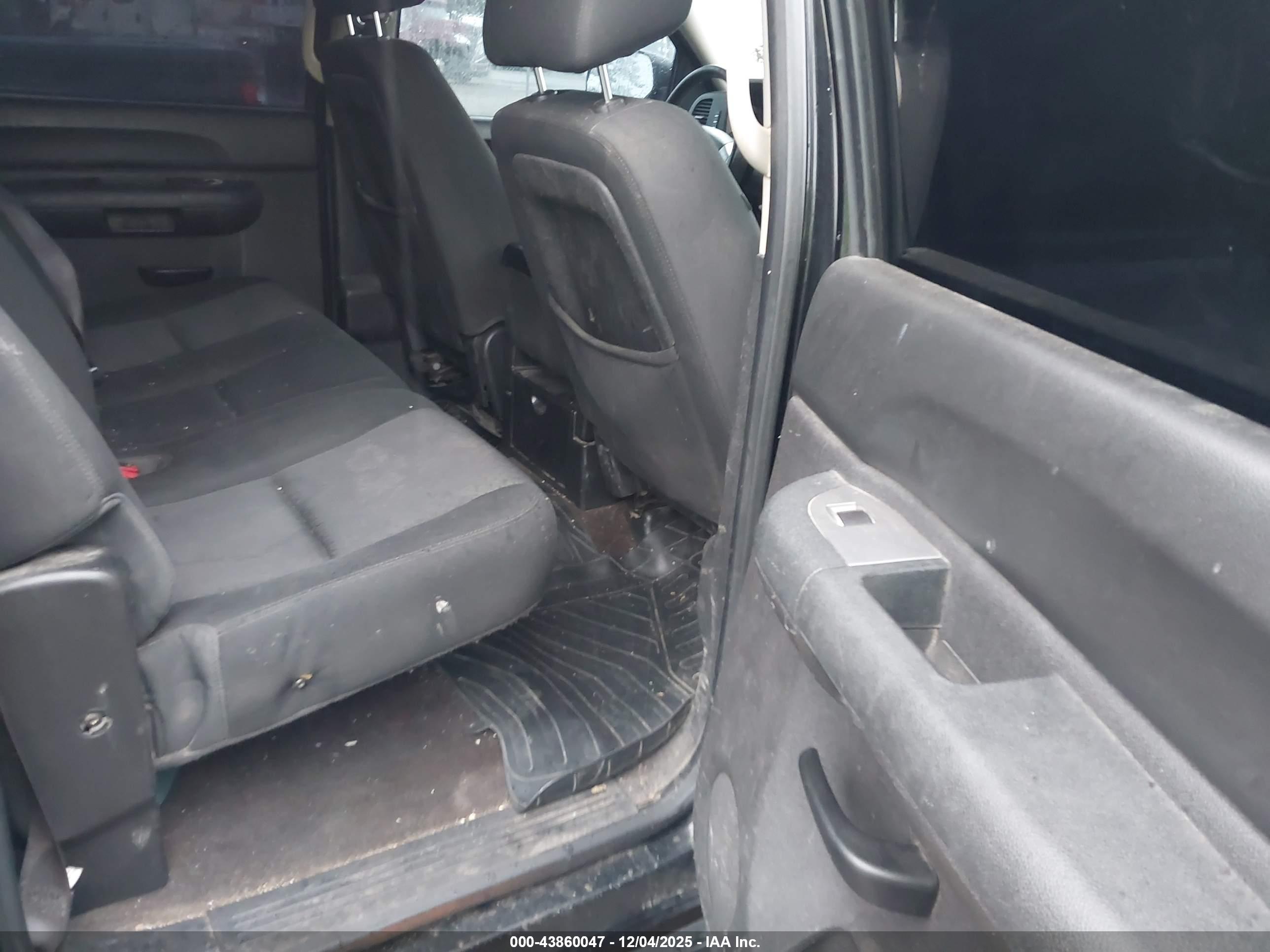 GMC SIERRA image 8