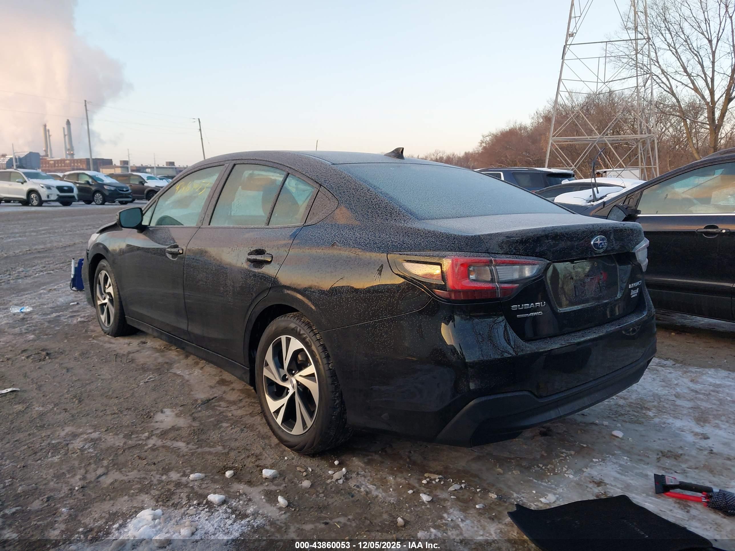 SUBARU LEGACY image 3
