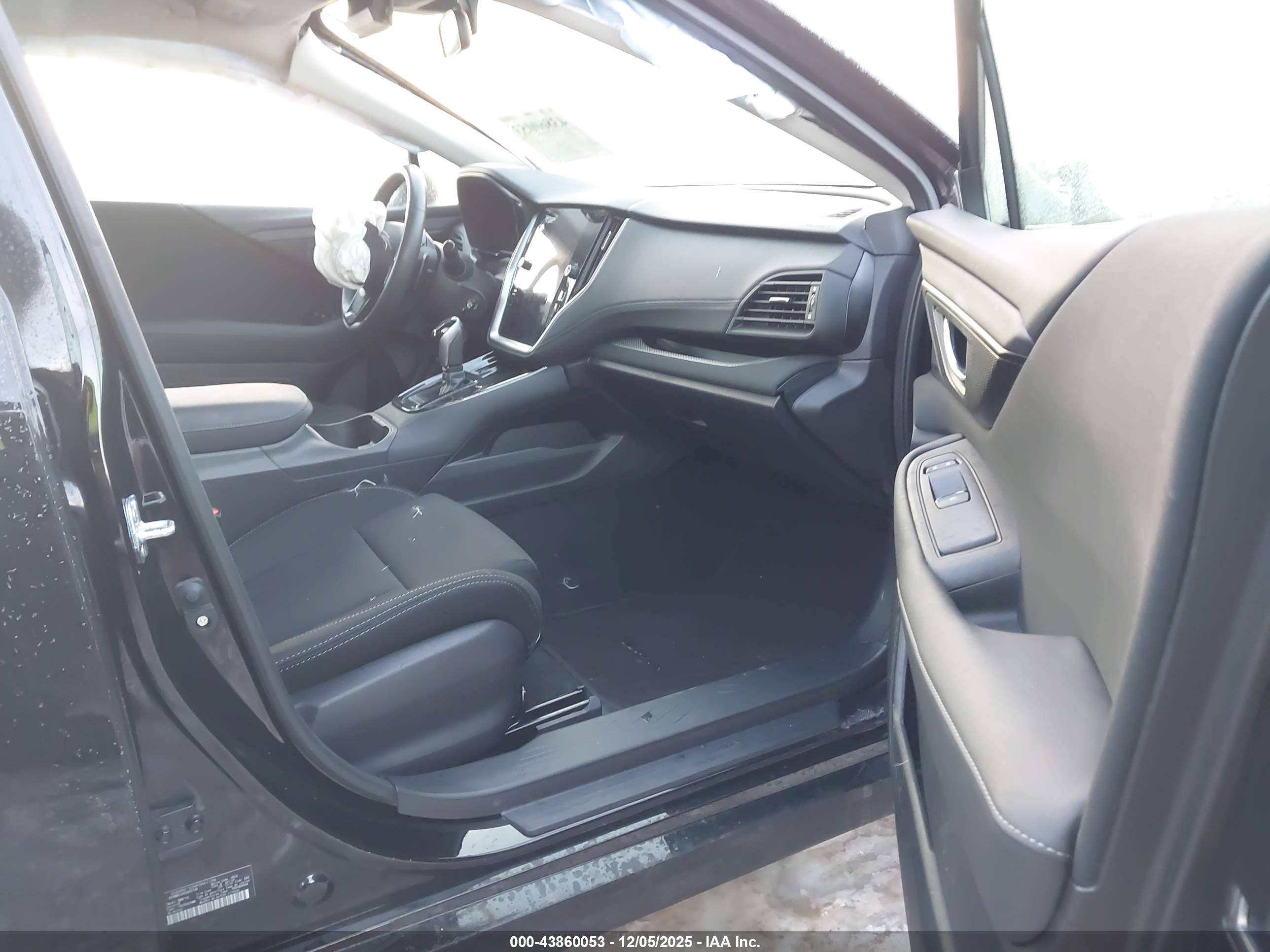 SUBARU LEGACY image 5