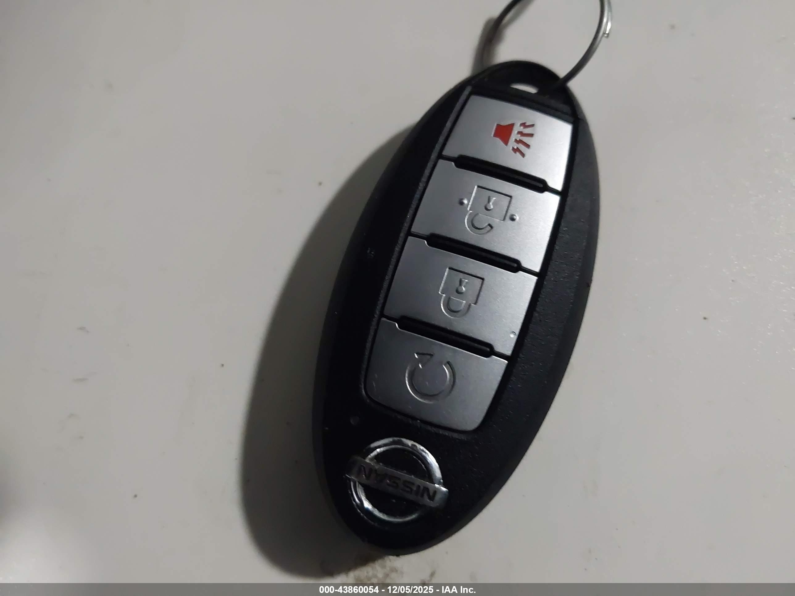 NISSAN MURANO image 11