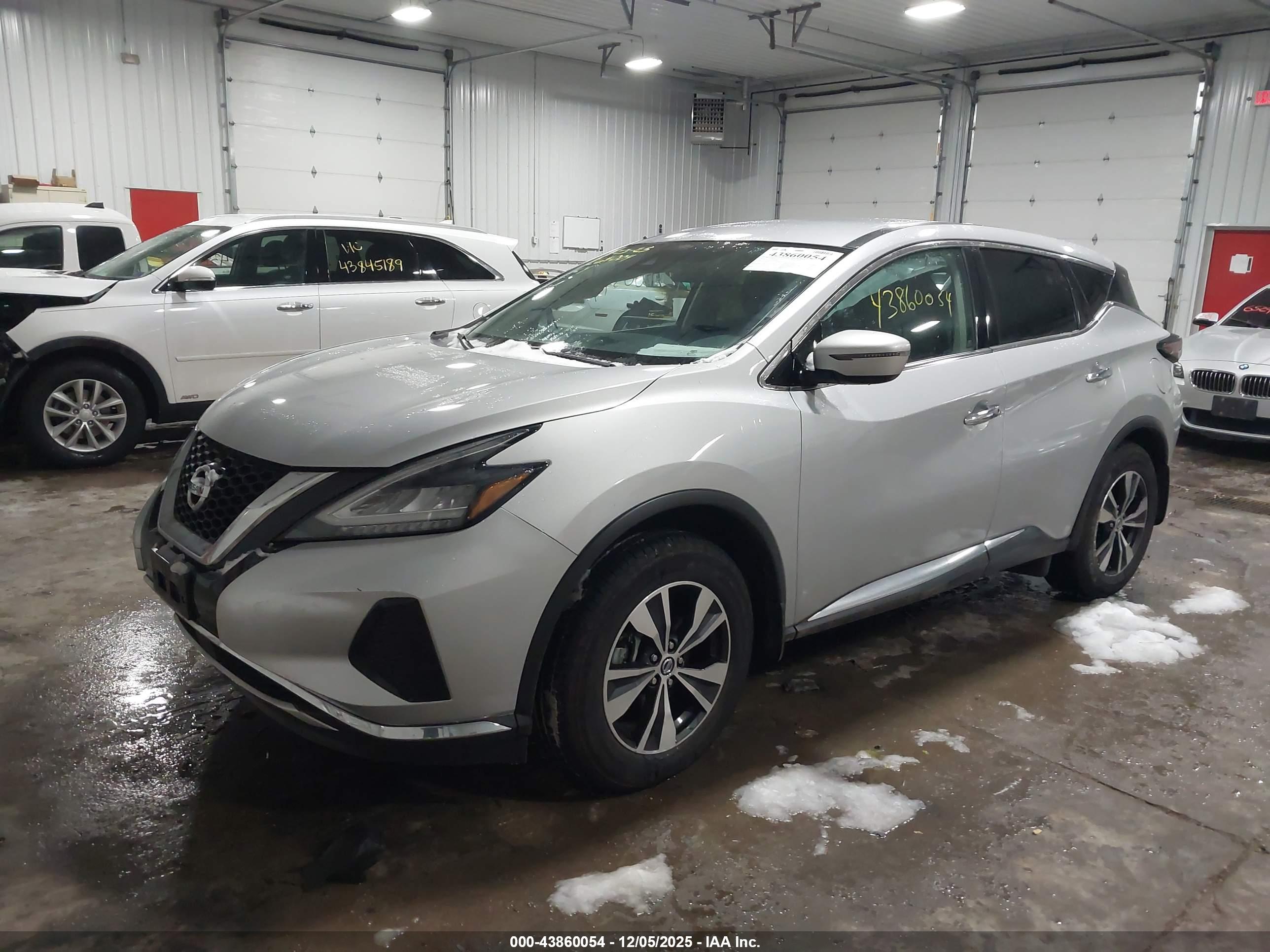 NISSAN MURANO image 2