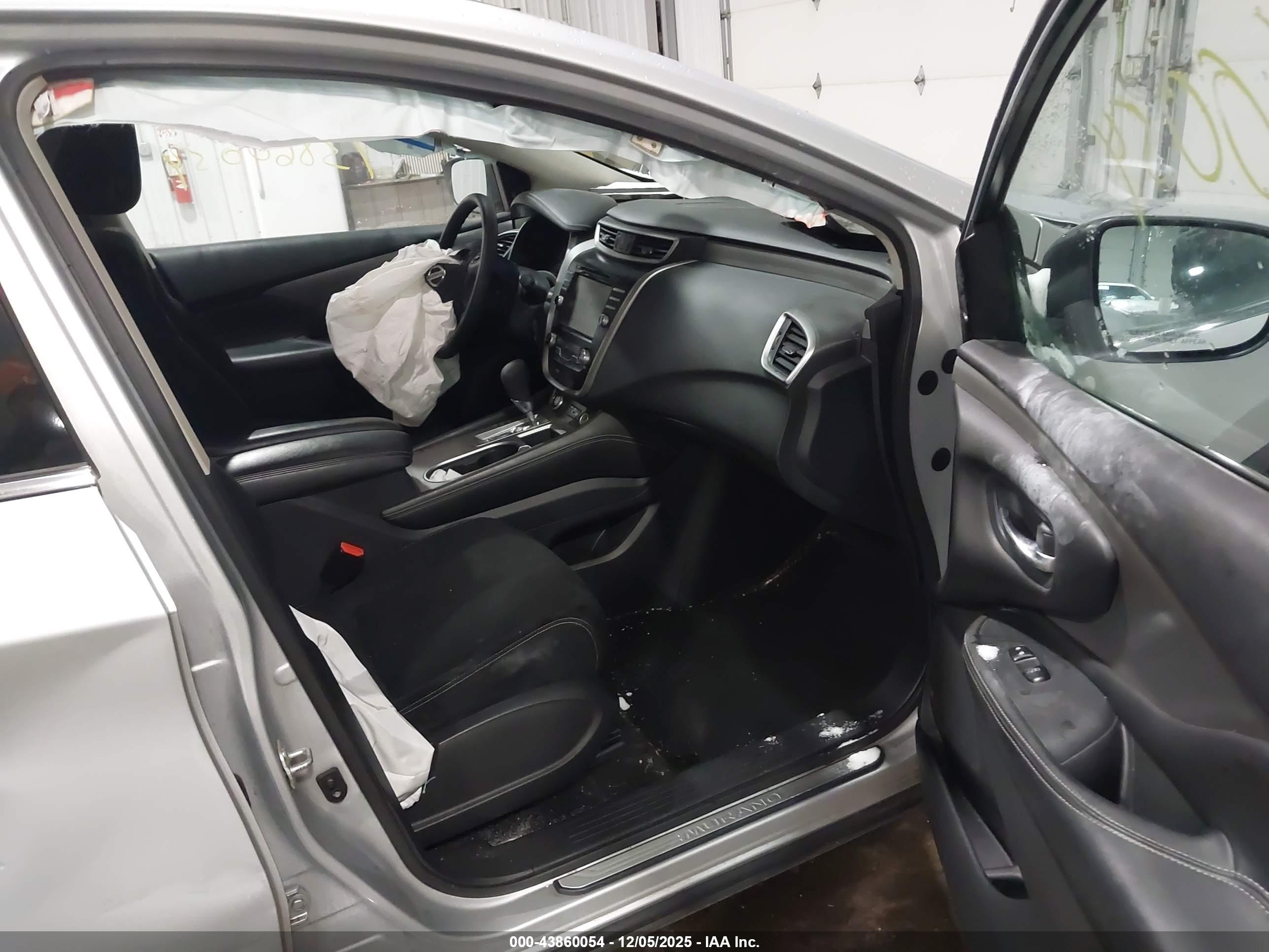 NISSAN MURANO image 5