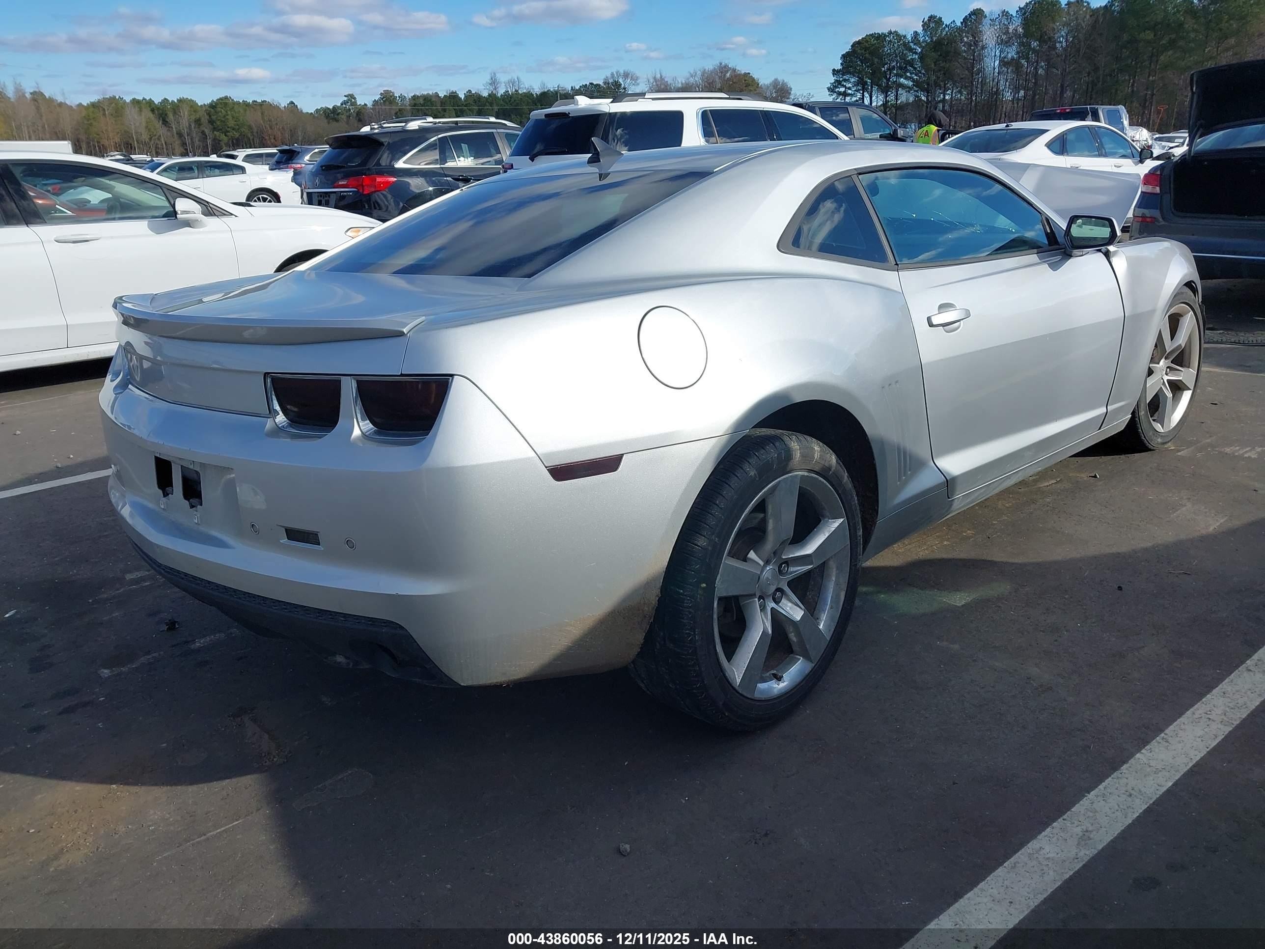 CHEVROLET CAMARO image 4