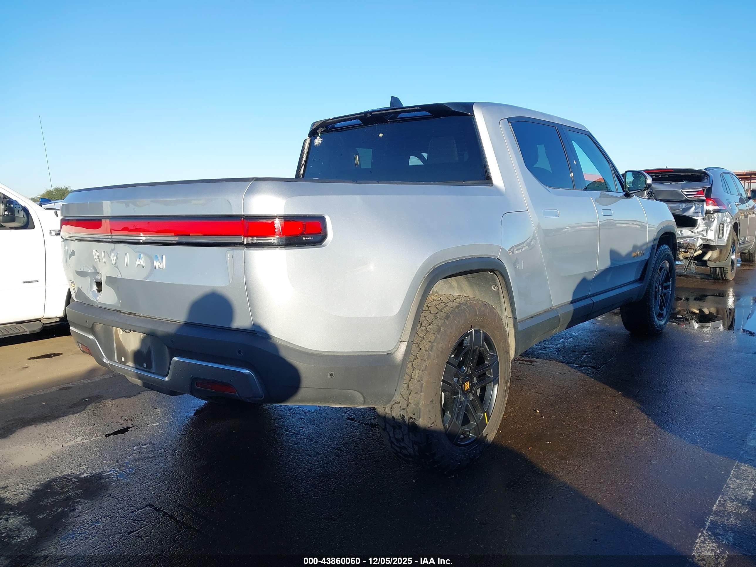 RIVIAN R1T image 4