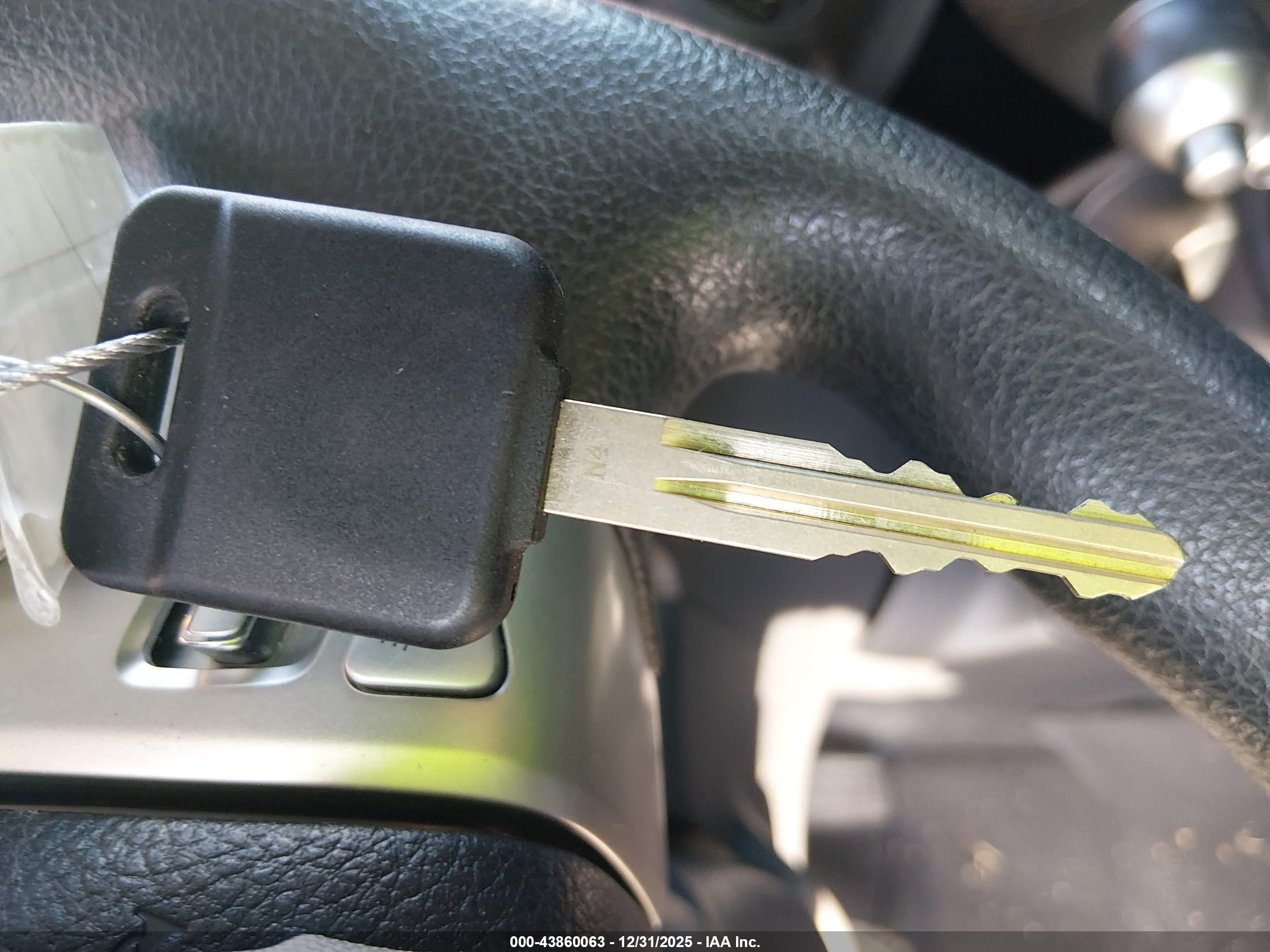 NISSAN VERSA image 11