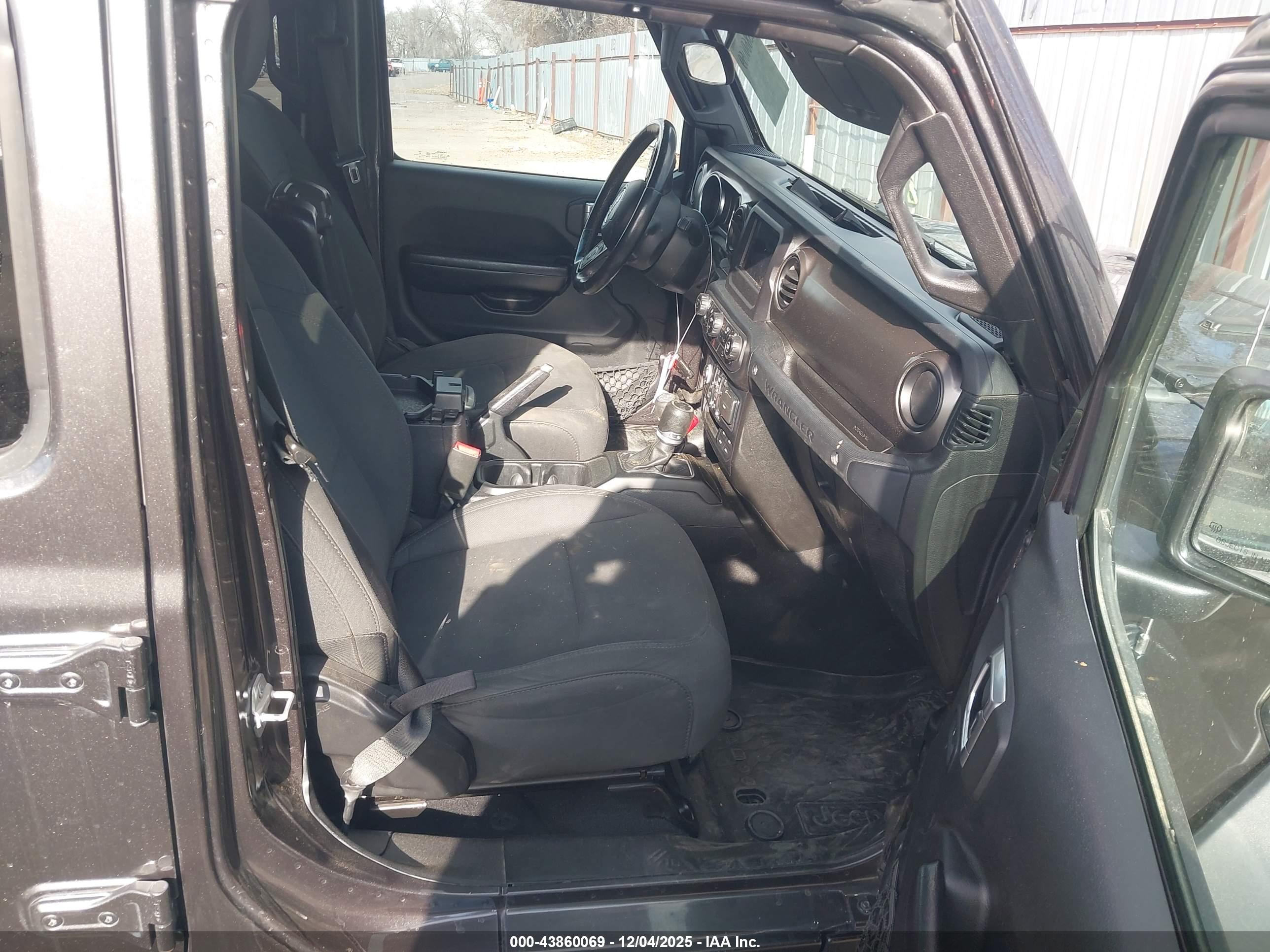 JEEP WRANGLER image 5