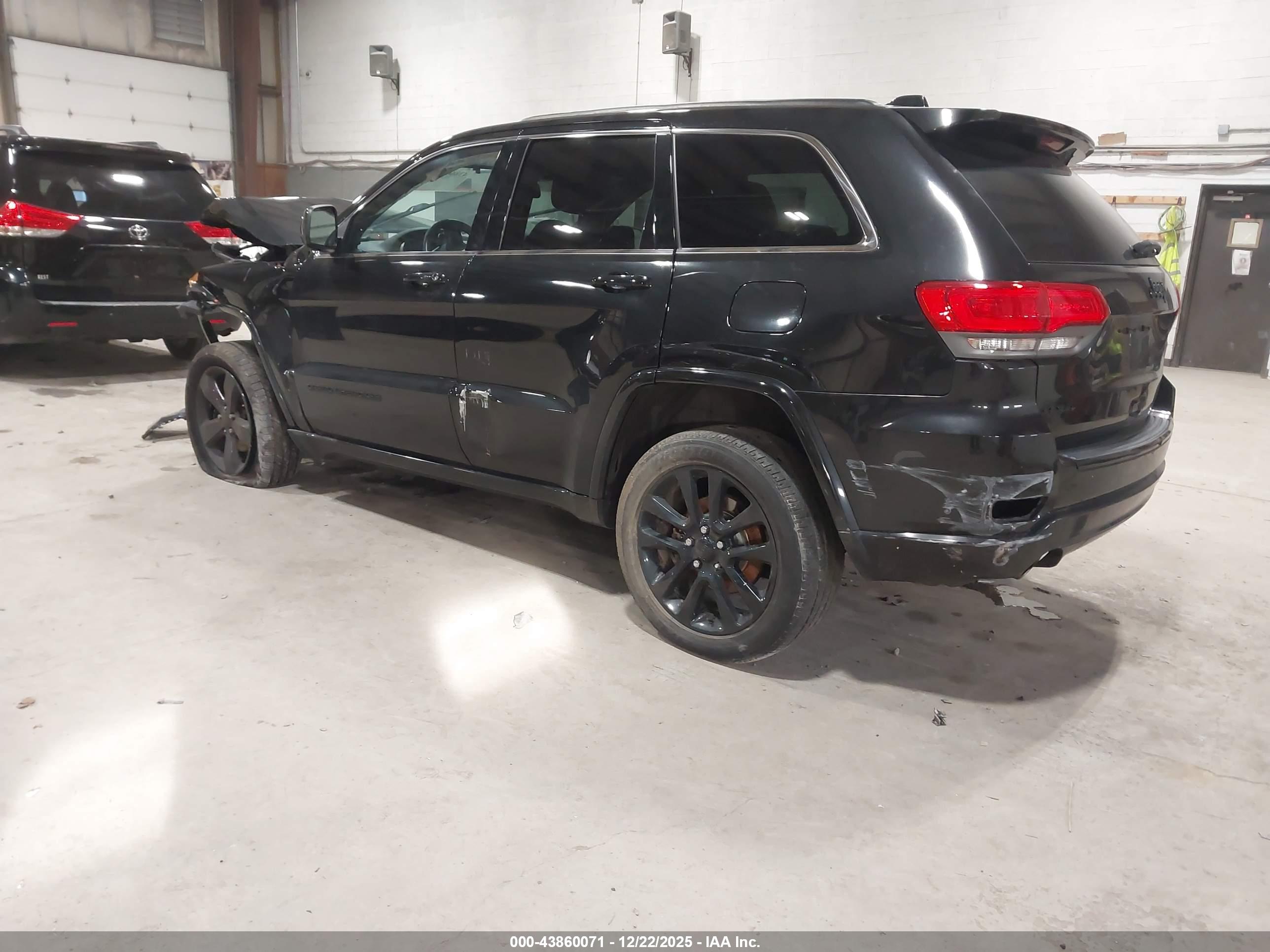 JEEP GRAND image 3