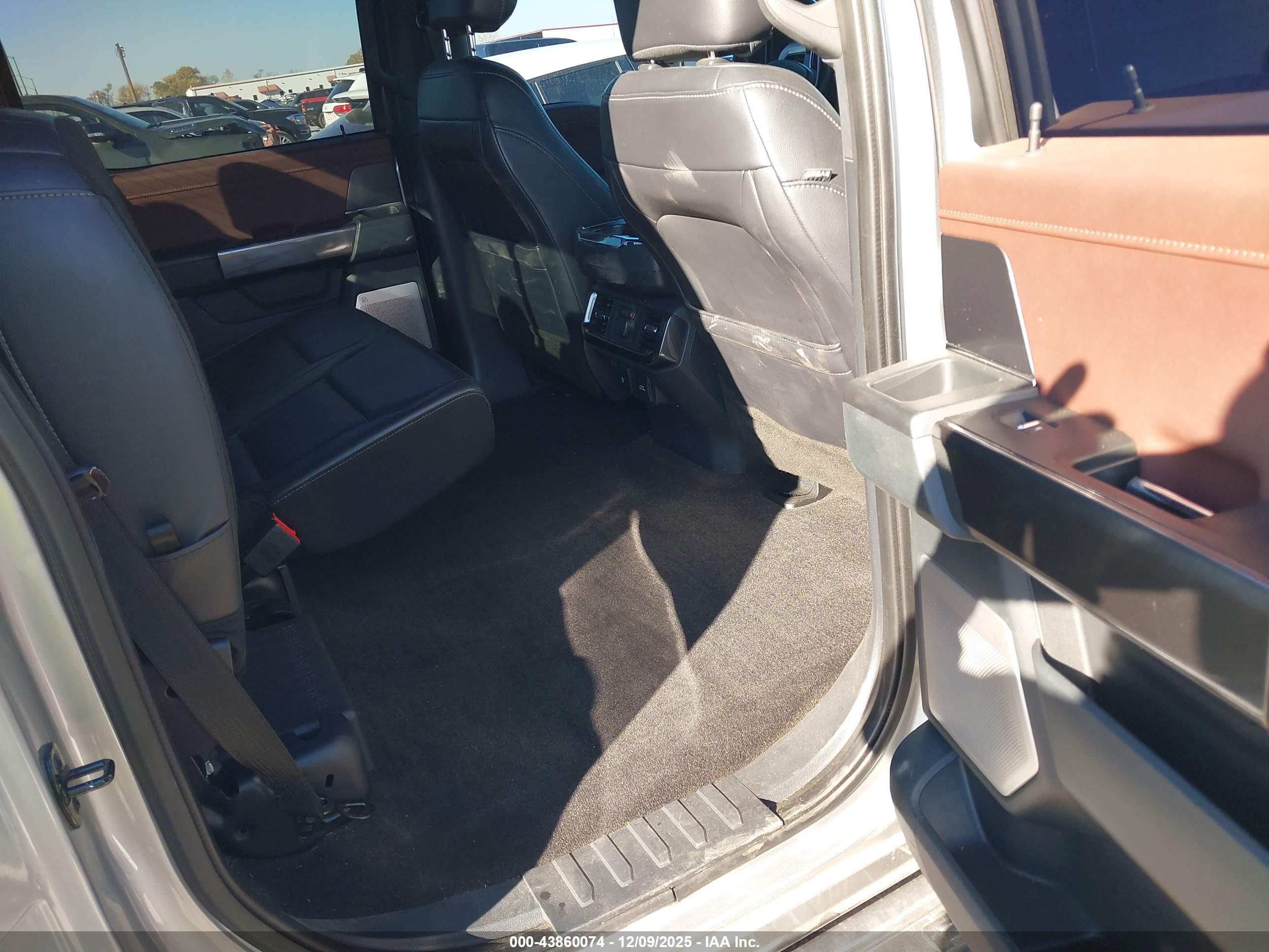 FORD F-150 image 8