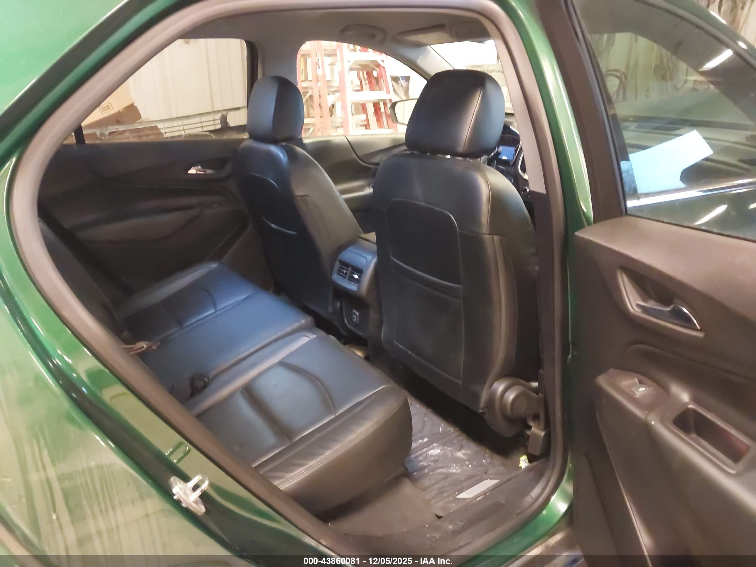 CHEVROLET EQUINOX image 8