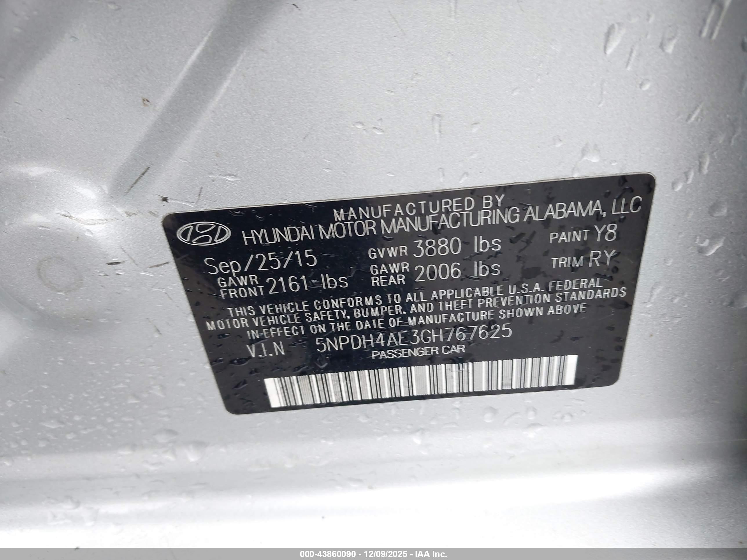 HYUNDAI ELANTRA image 9