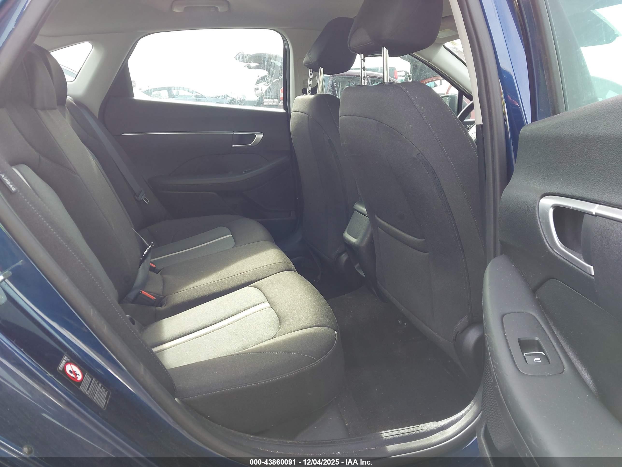 HYUNDAI SONATA image 8
