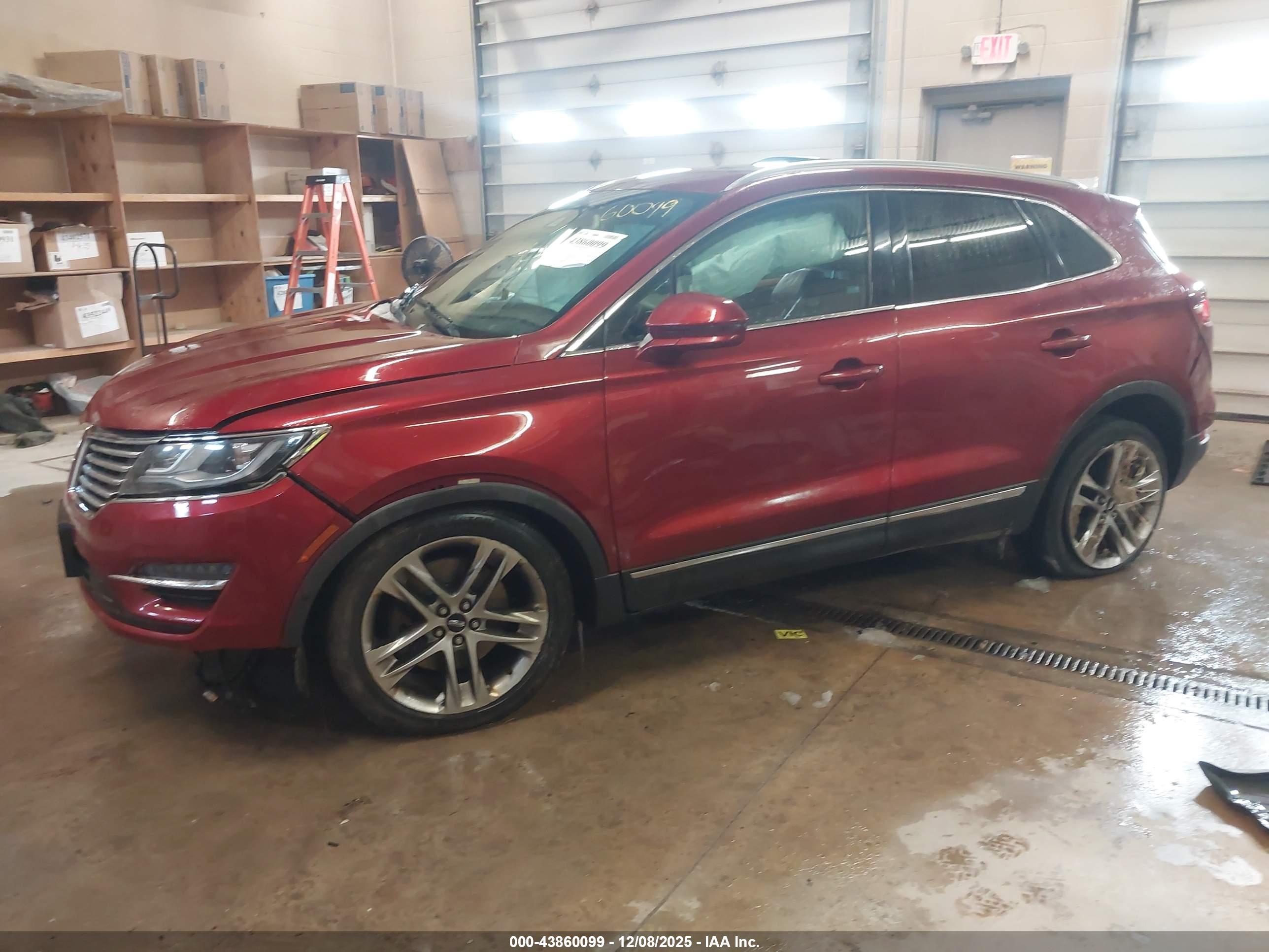 LINCOLN MKC image 2