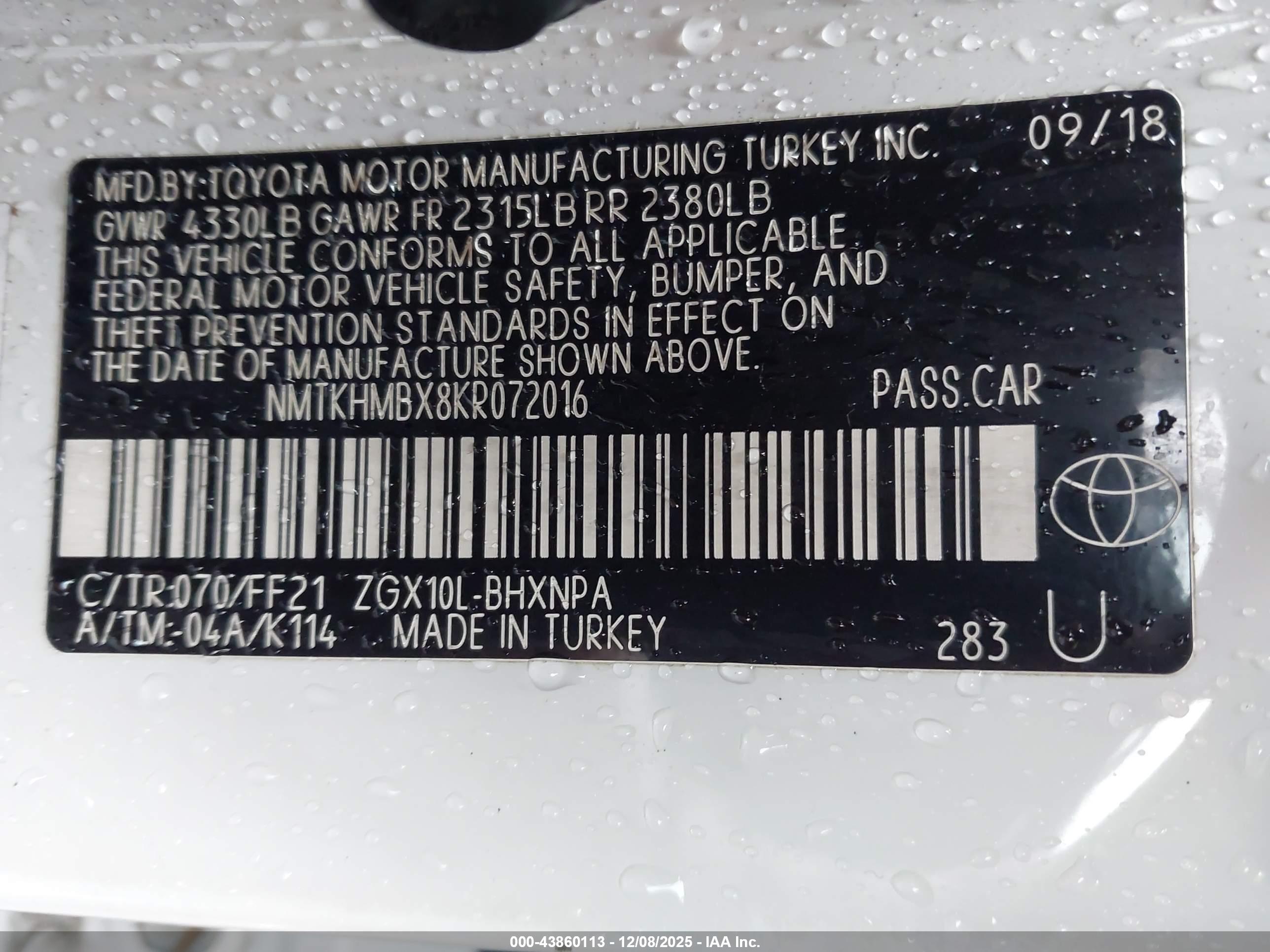 TOYOTA C-HR image 9