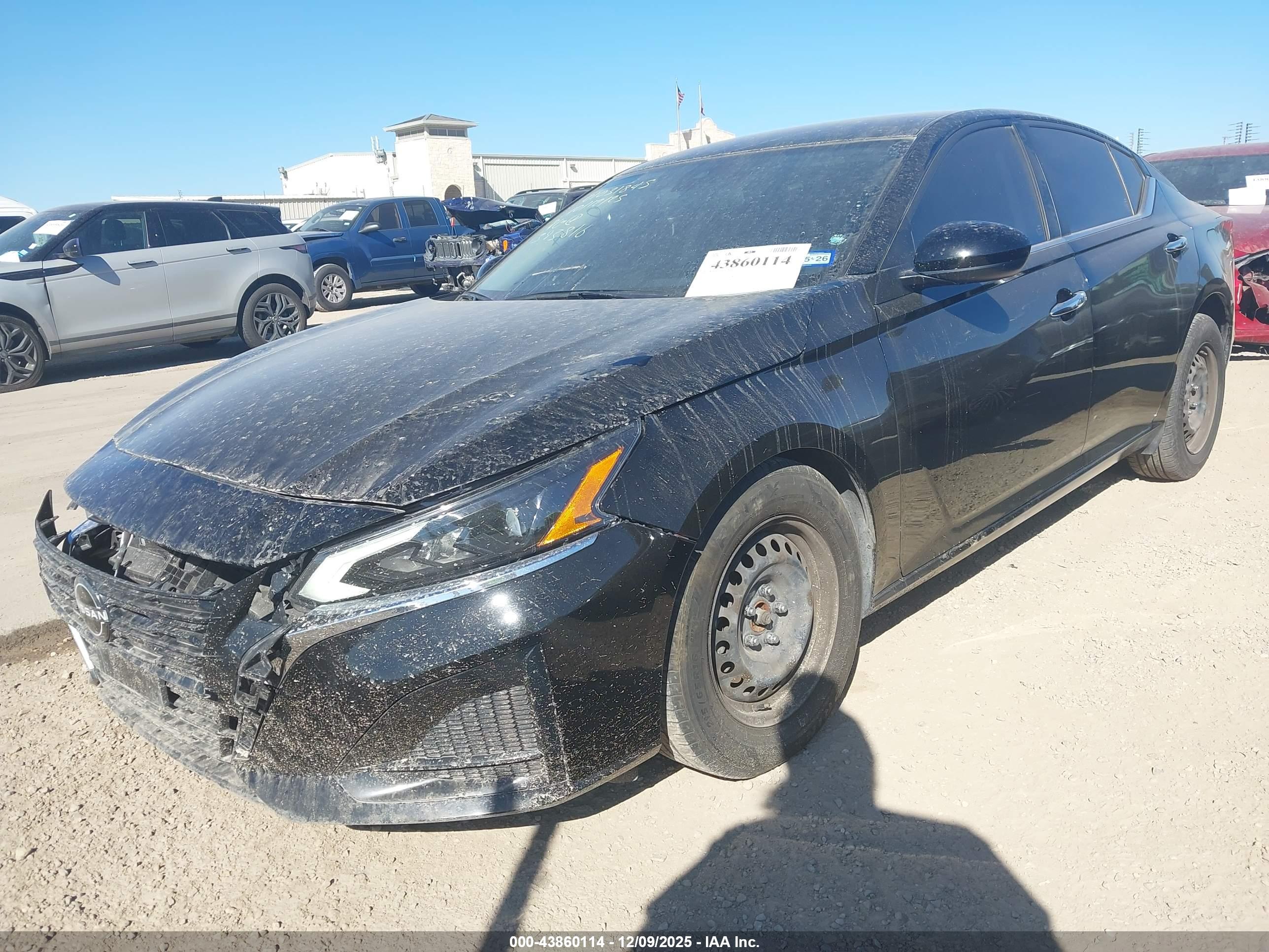 NISSAN ALTIMA image 2
