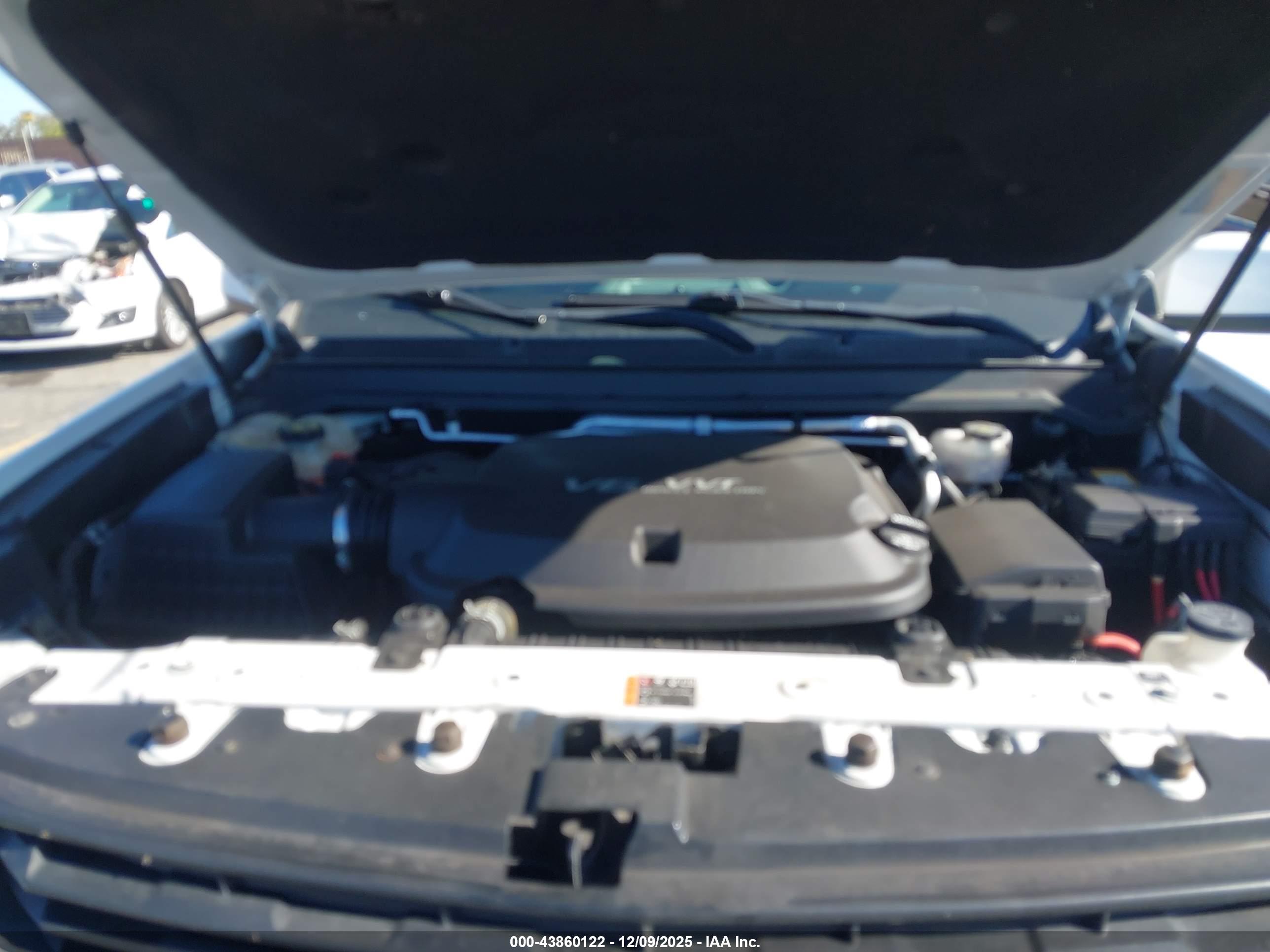 CHEVROLET COLORADO image 10