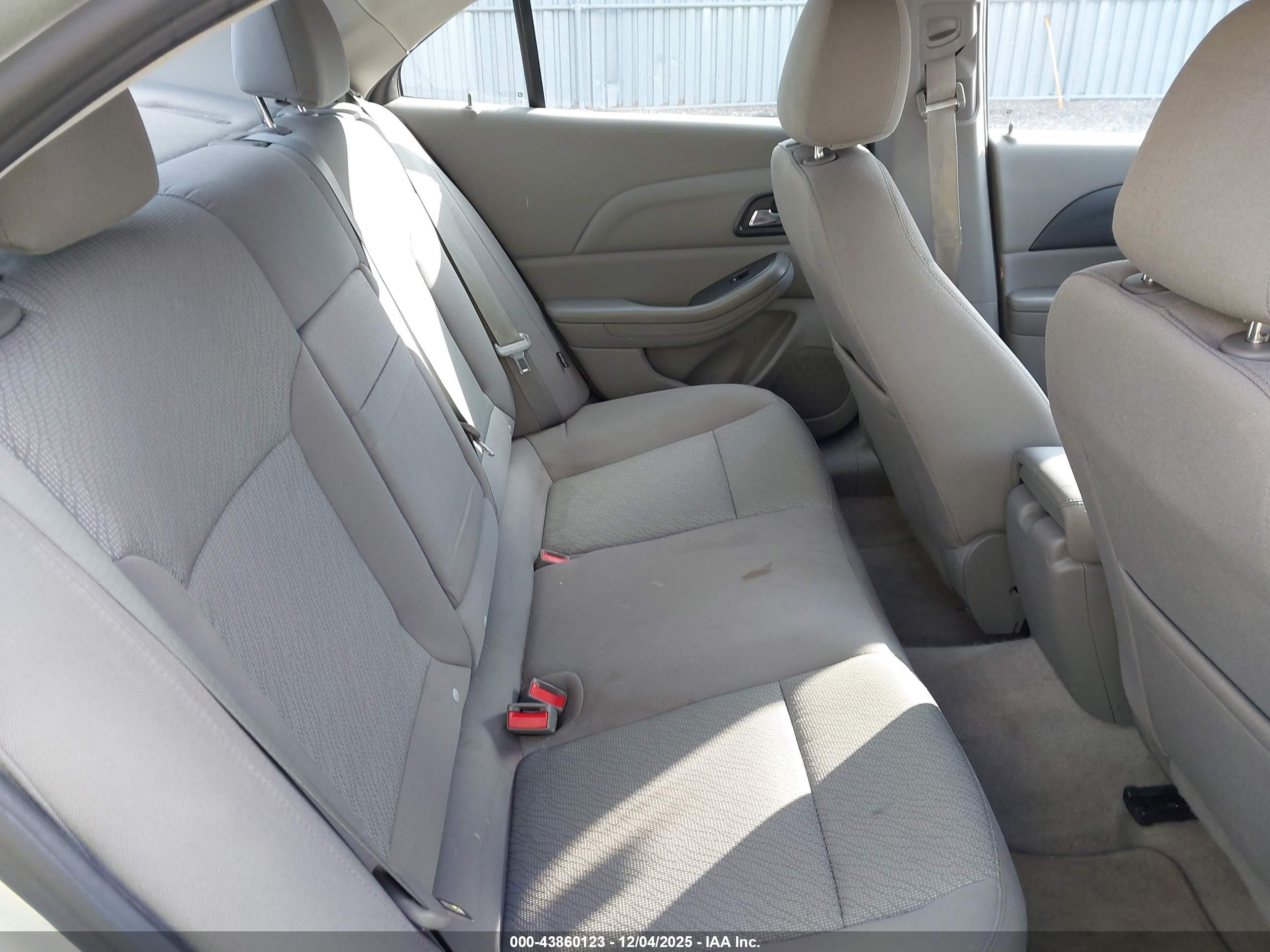 CHEVROLET MALIBU image 8