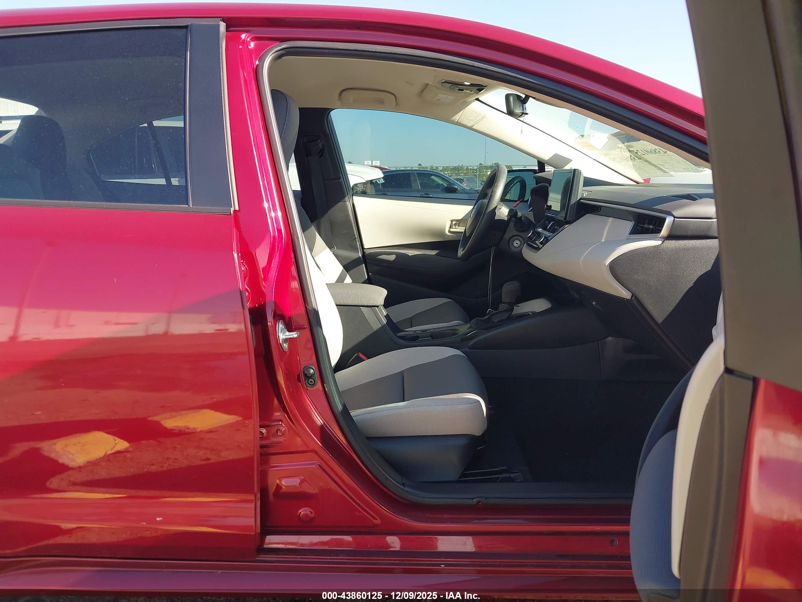 TOYOTA COROLLA image 5