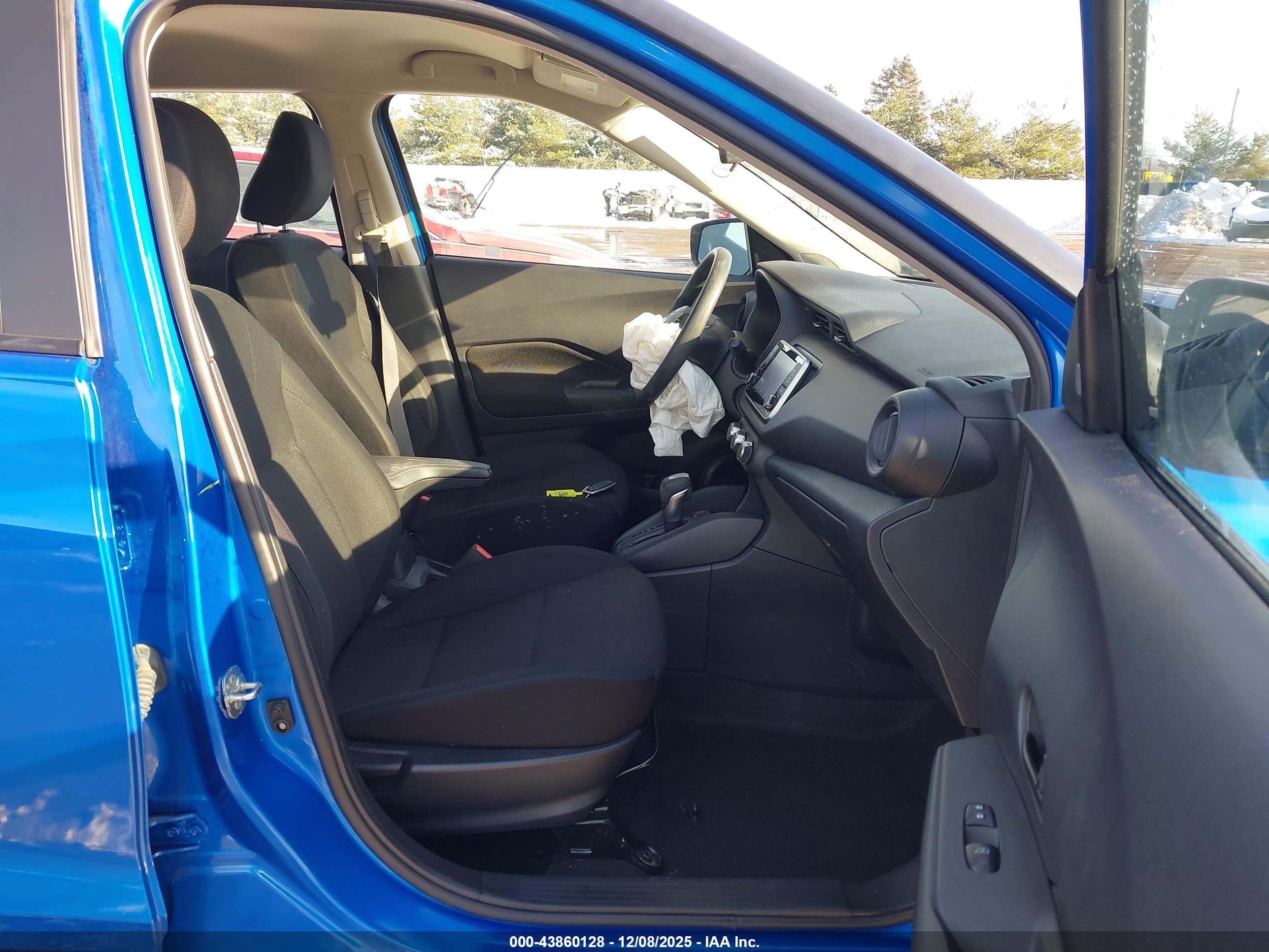NISSAN KICKS image 5
