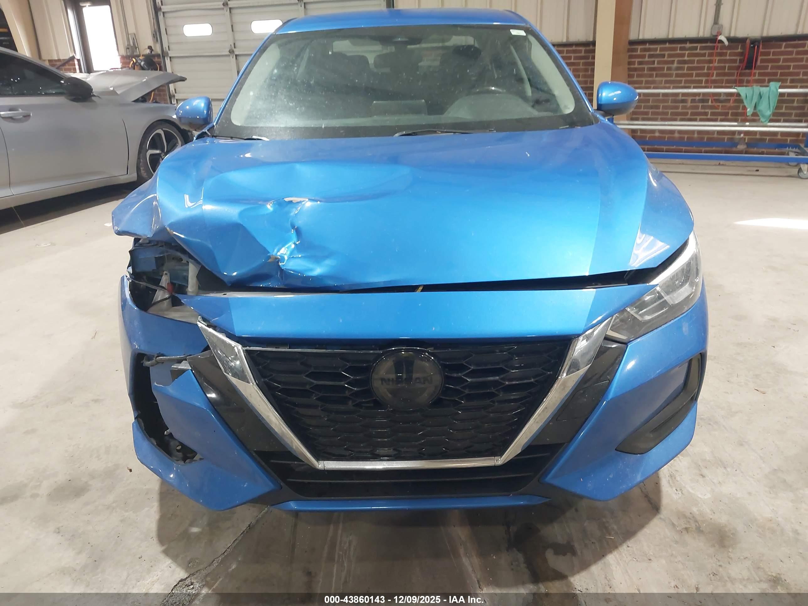NISSAN SENTRA image 6