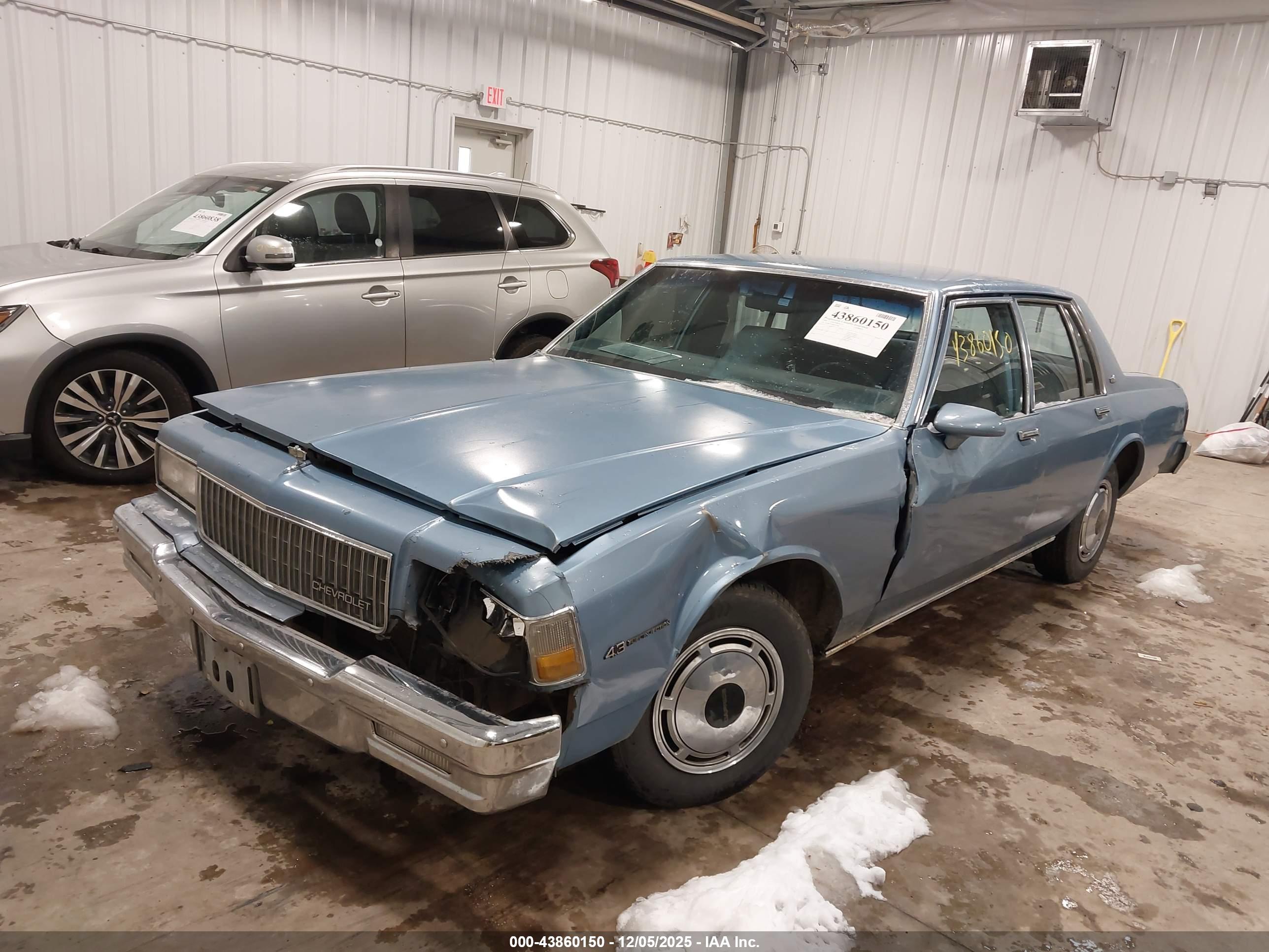 CHEVROLET CAPRICE image 2