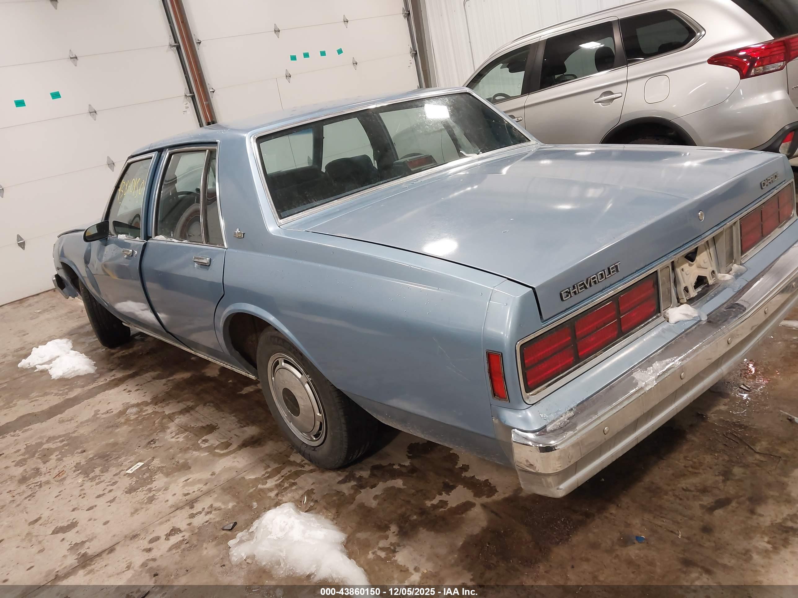 CHEVROLET CAPRICE image 3