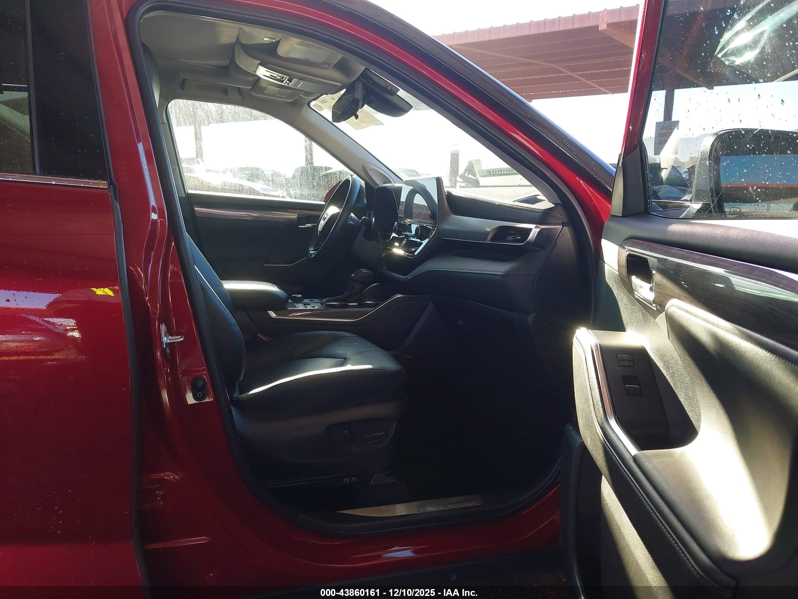 TOYOTA HIGHLANDER image 5