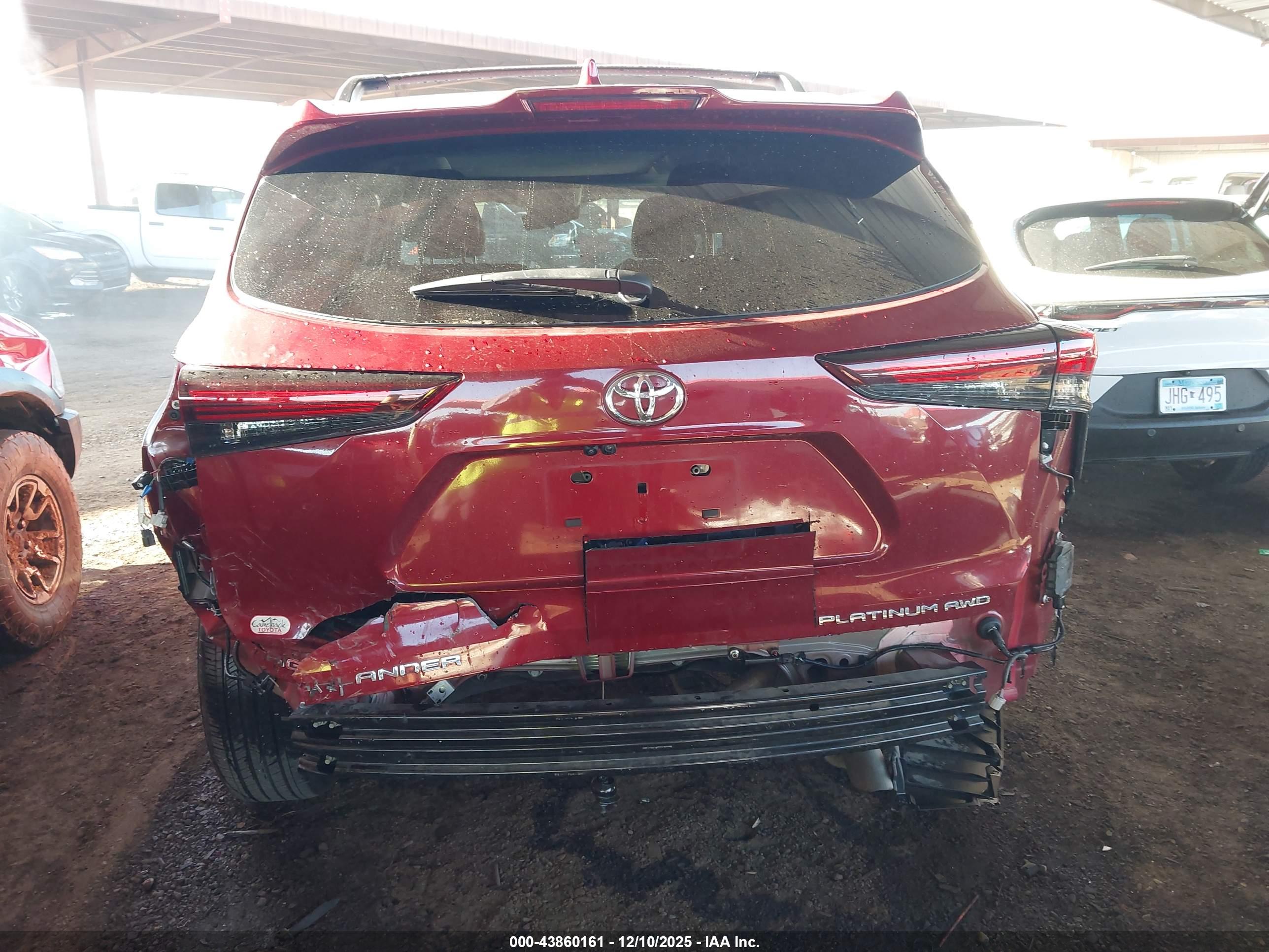 TOYOTA HIGHLANDER image 6