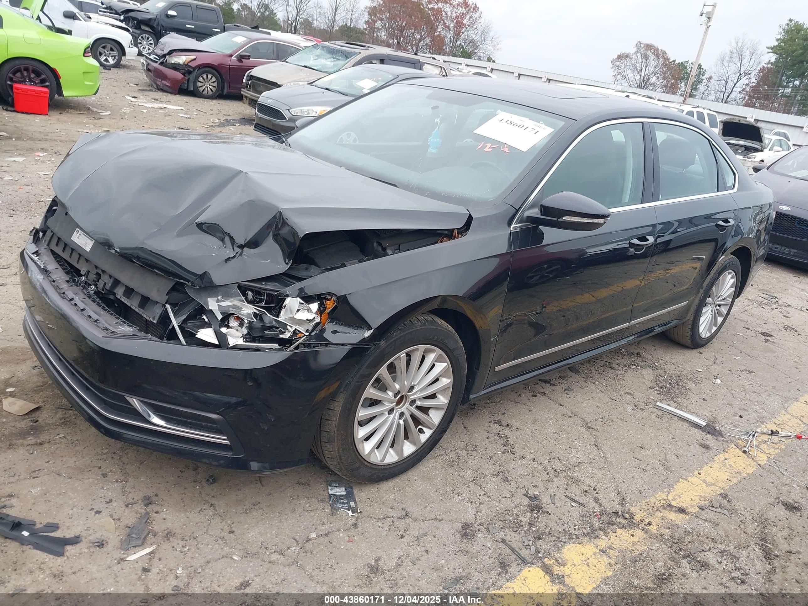 VOLKSWAGEN PASSAT image 2