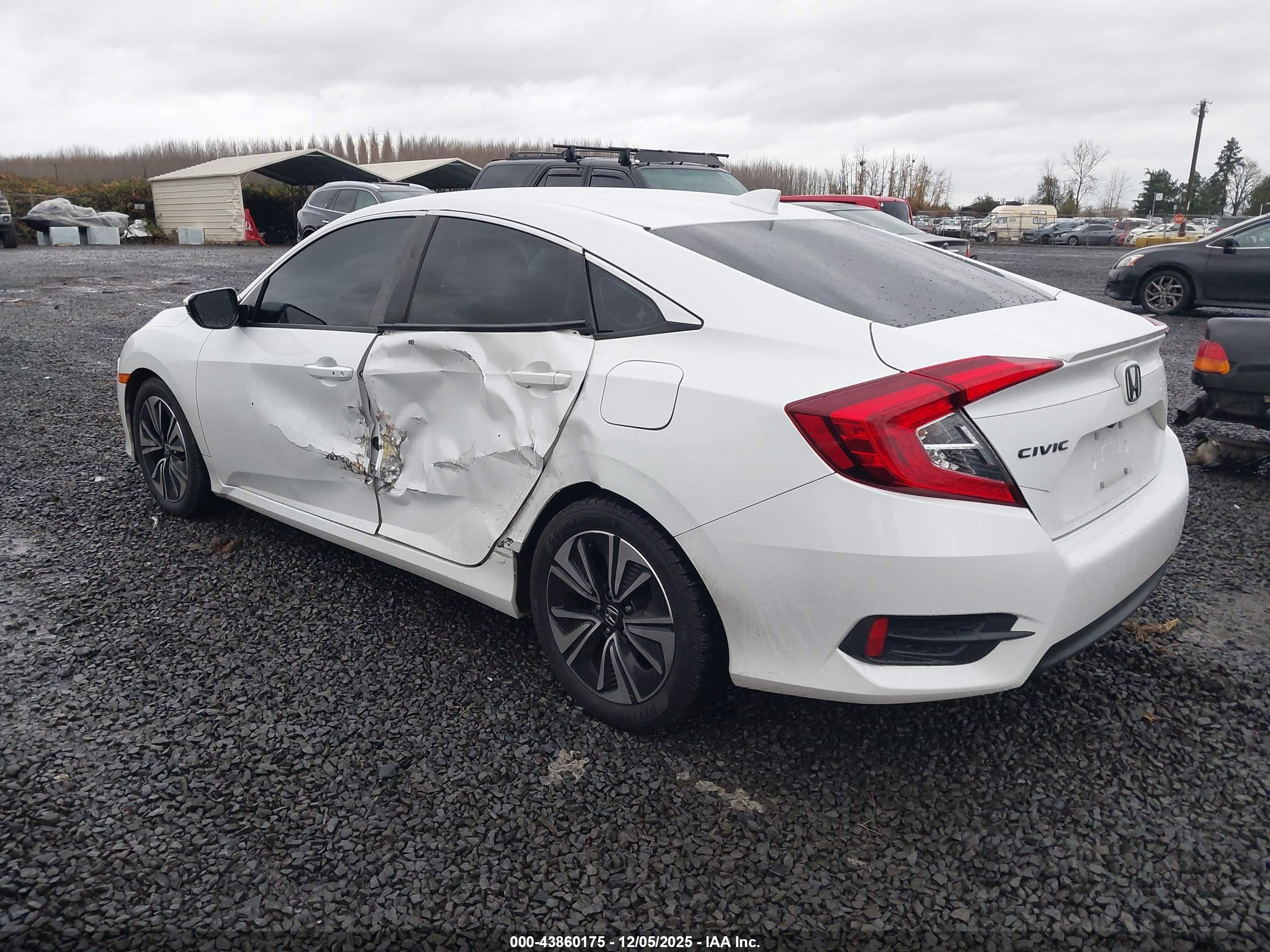 HONDA CIVIC image 3