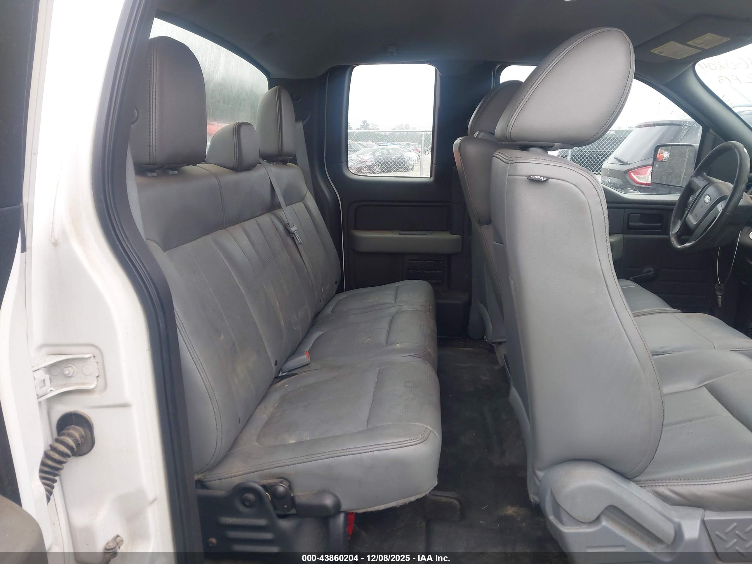 FORD F-150 image 8