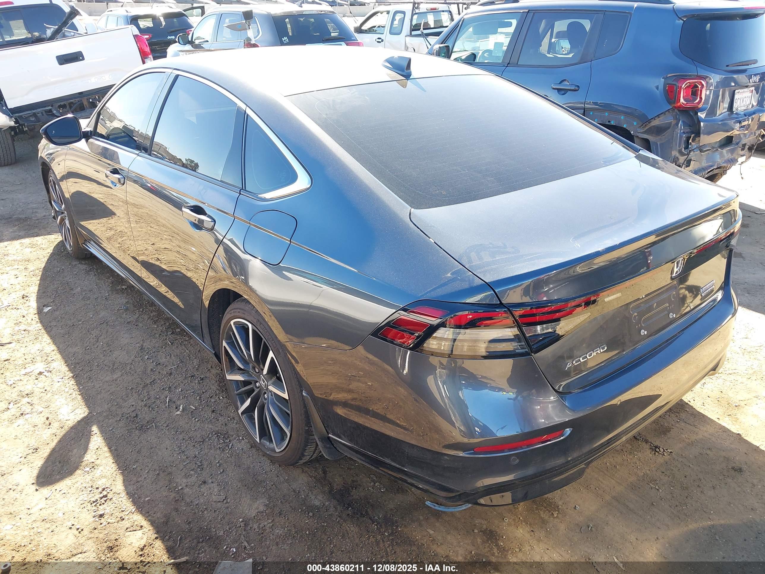 HONDA ACCORD image 3