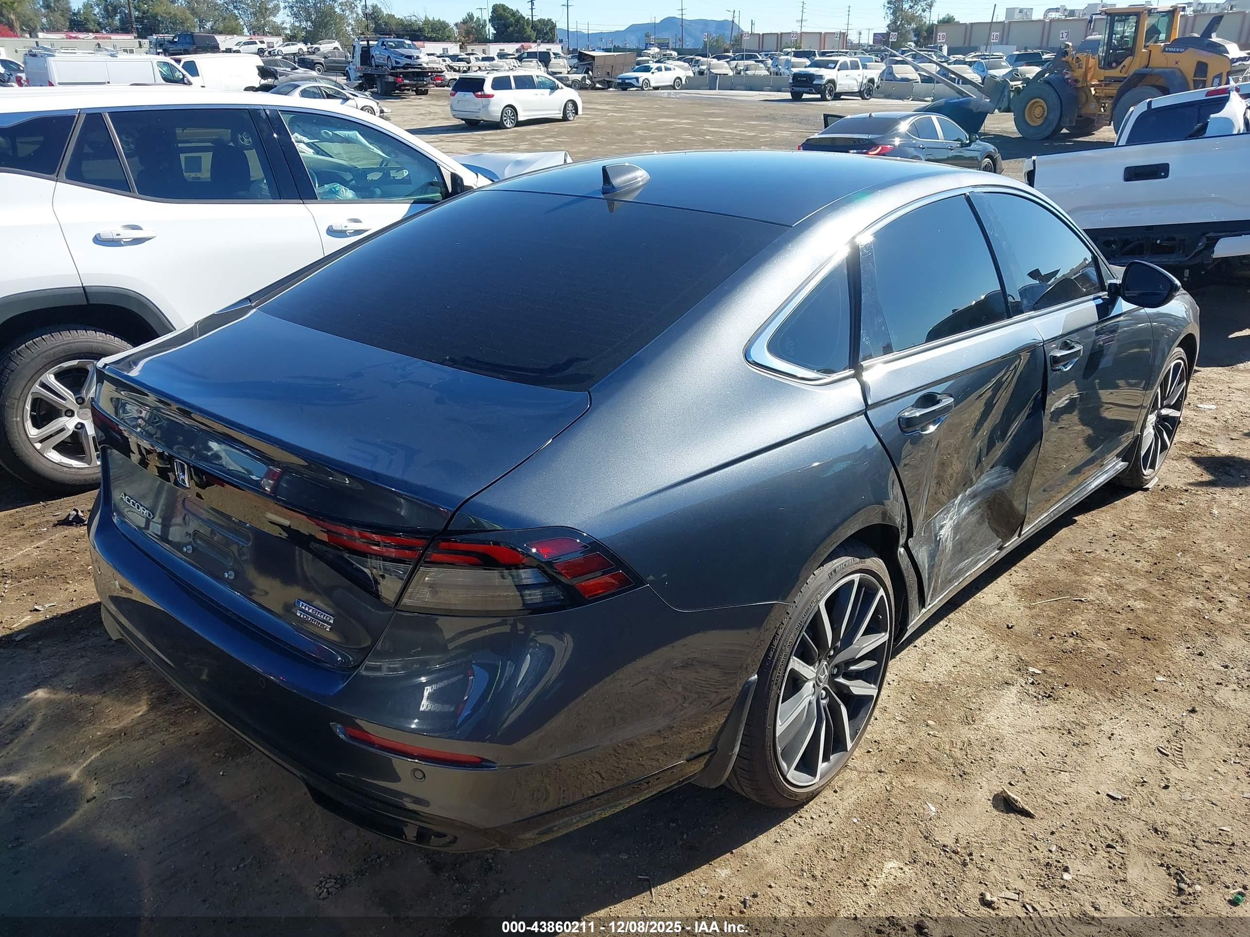 HONDA ACCORD image 4