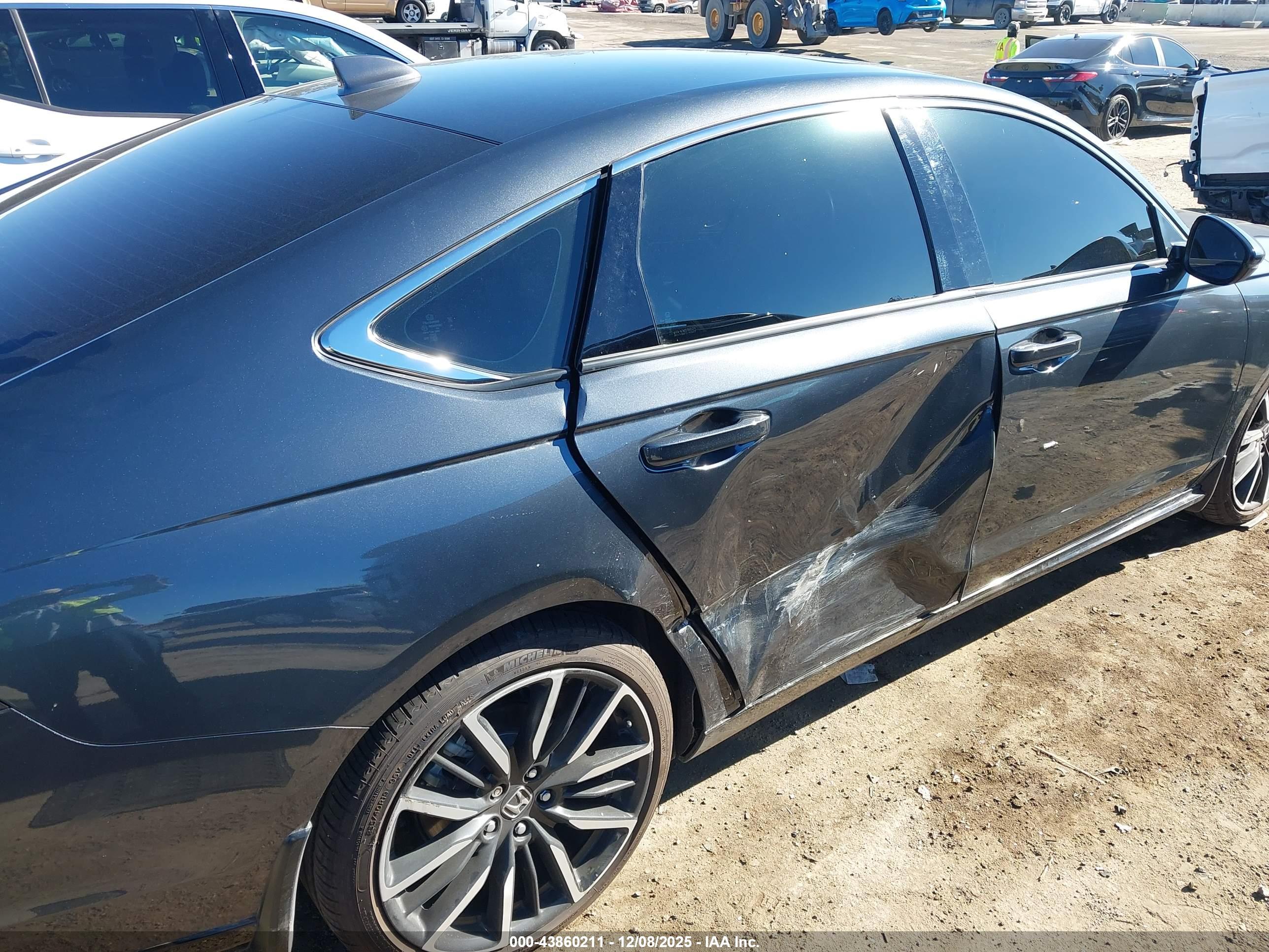 HONDA ACCORD image 6