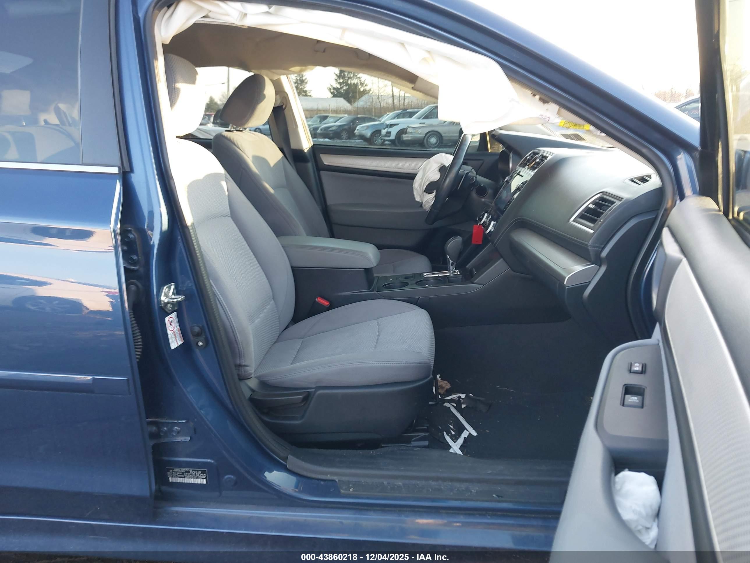 SUBARU LEGACY image 5