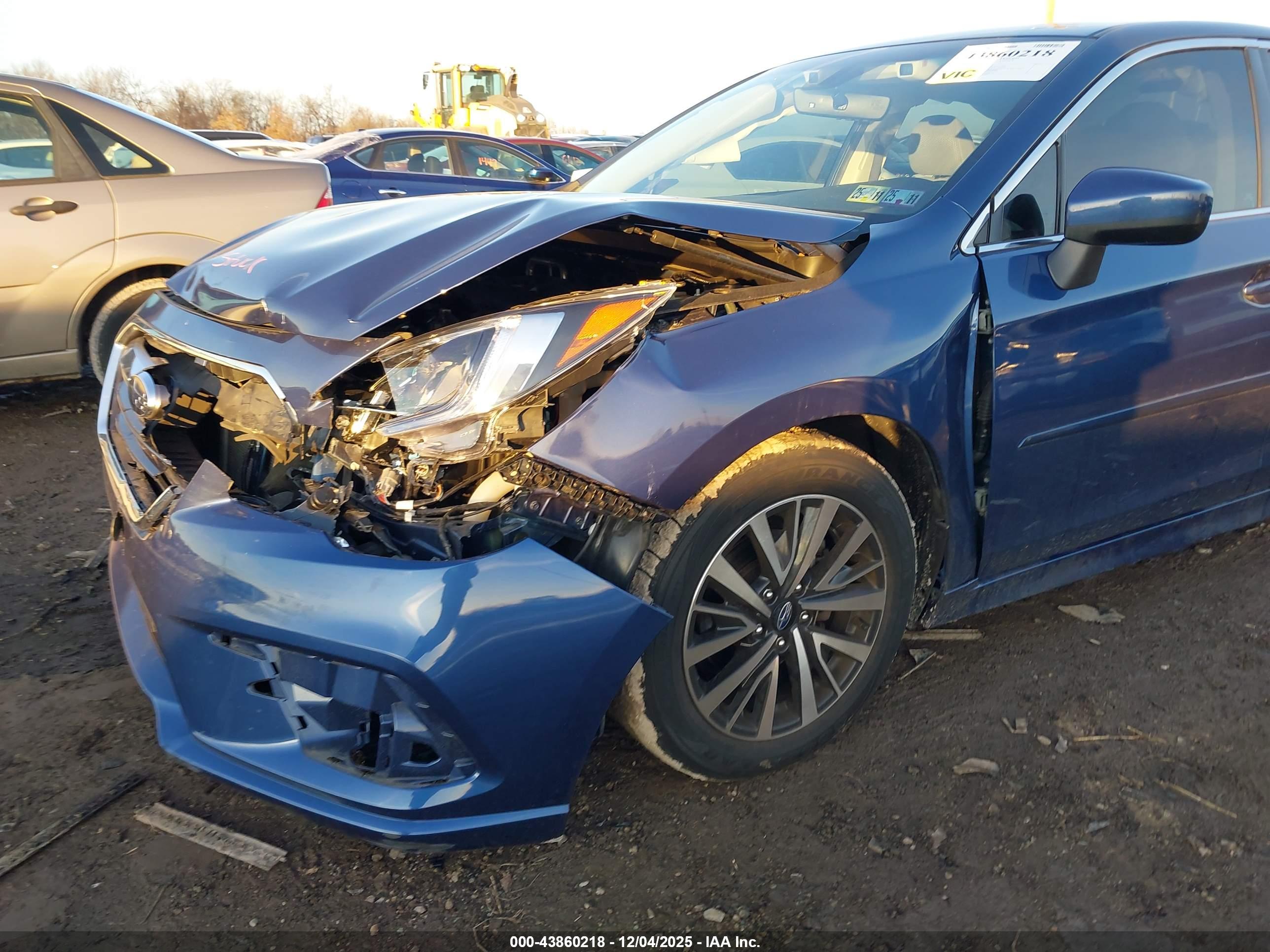 SUBARU LEGACY image 6
