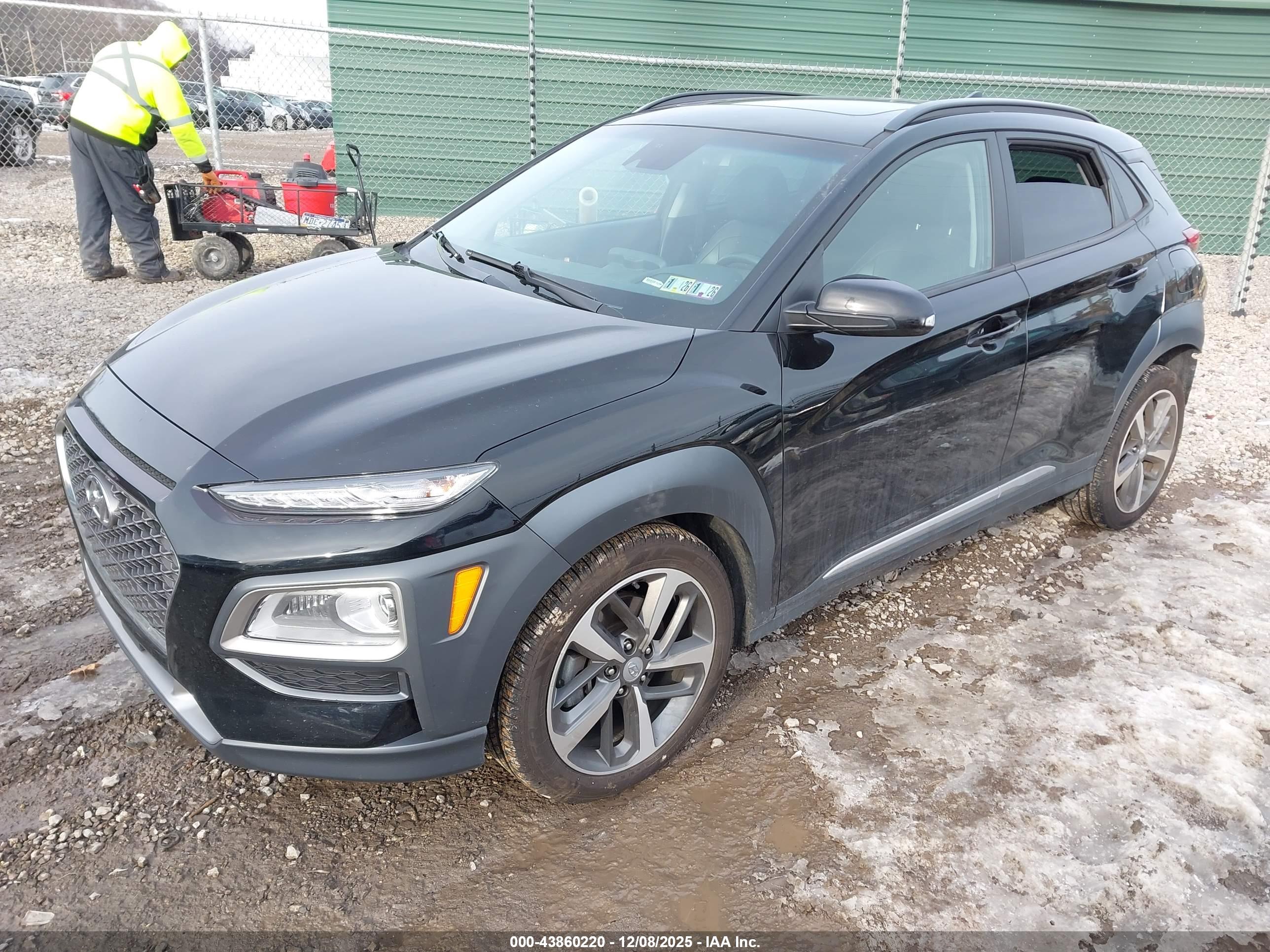 HYUNDAI KONA image 2