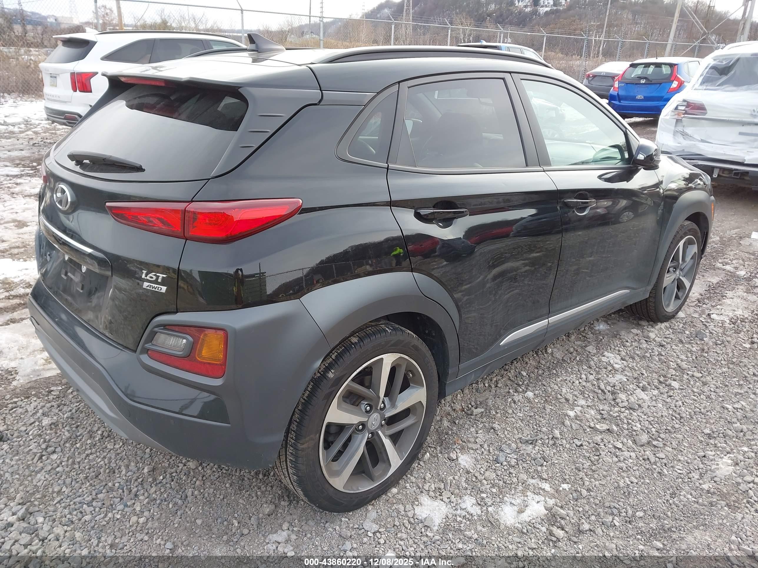 HYUNDAI KONA image 4