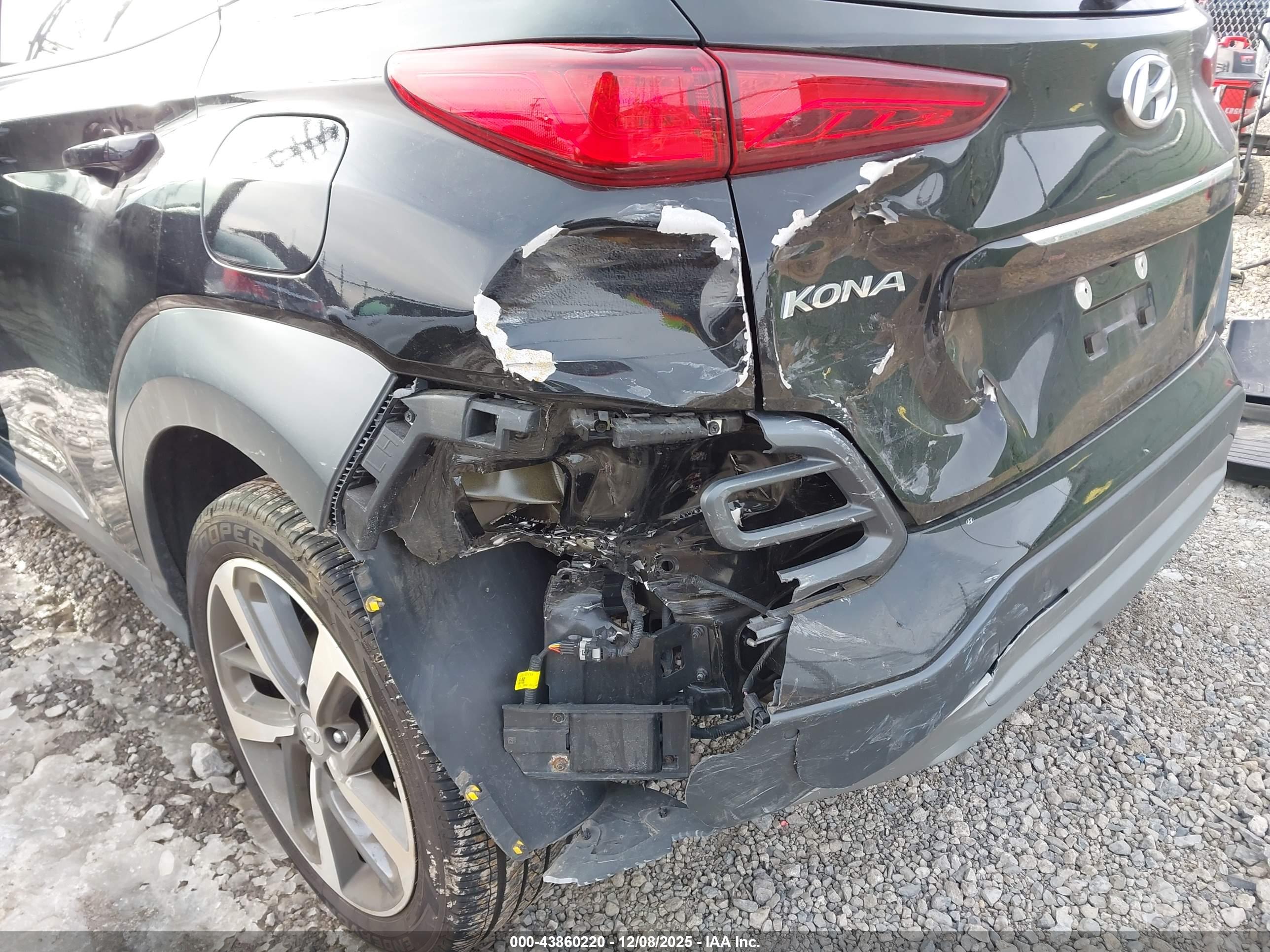 HYUNDAI KONA image 6