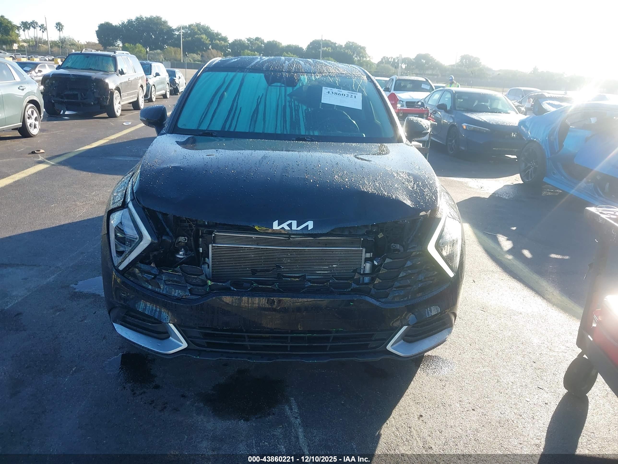 KIA SPORTAGE image 6