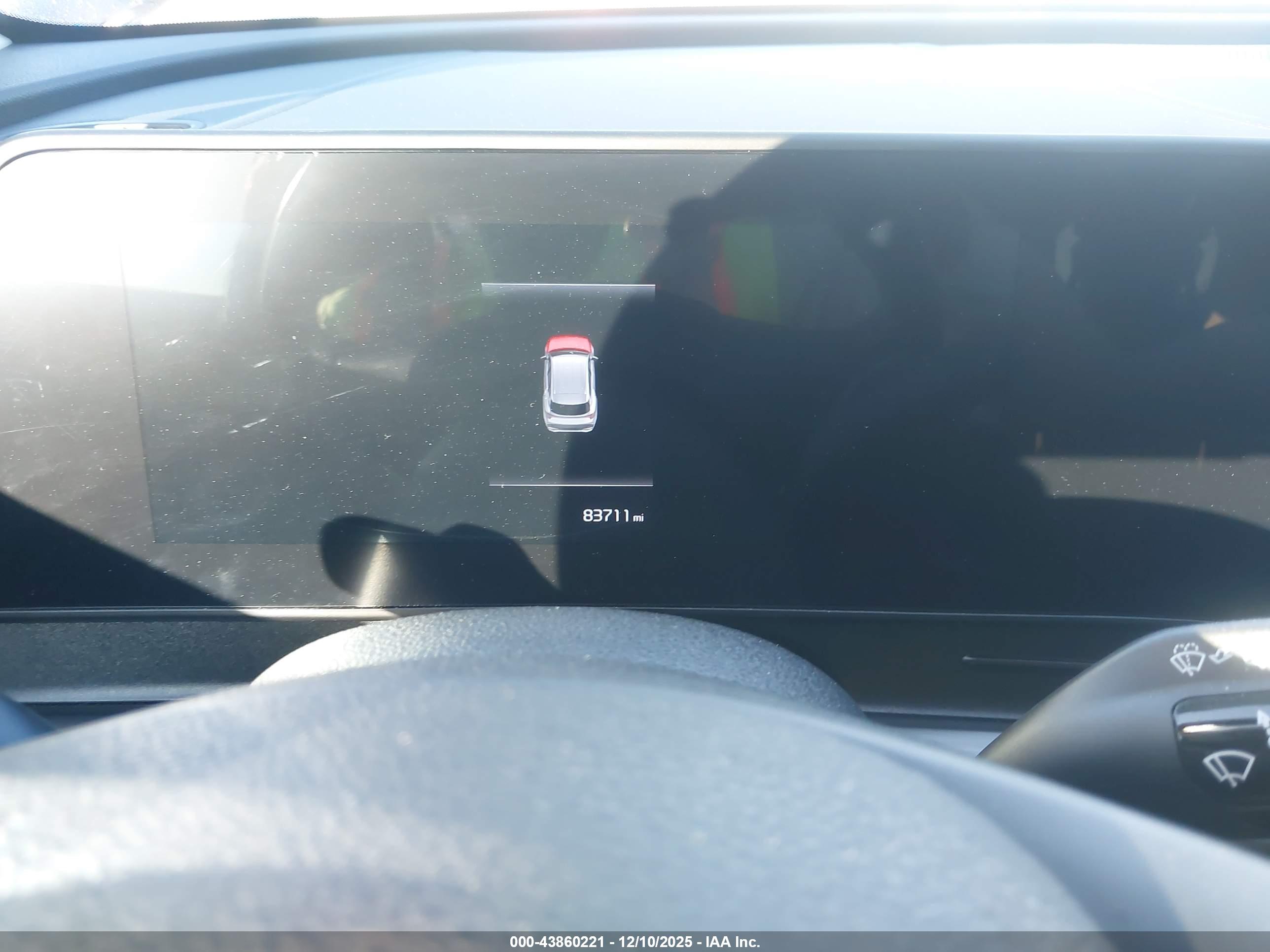 KIA SPORTAGE image 7