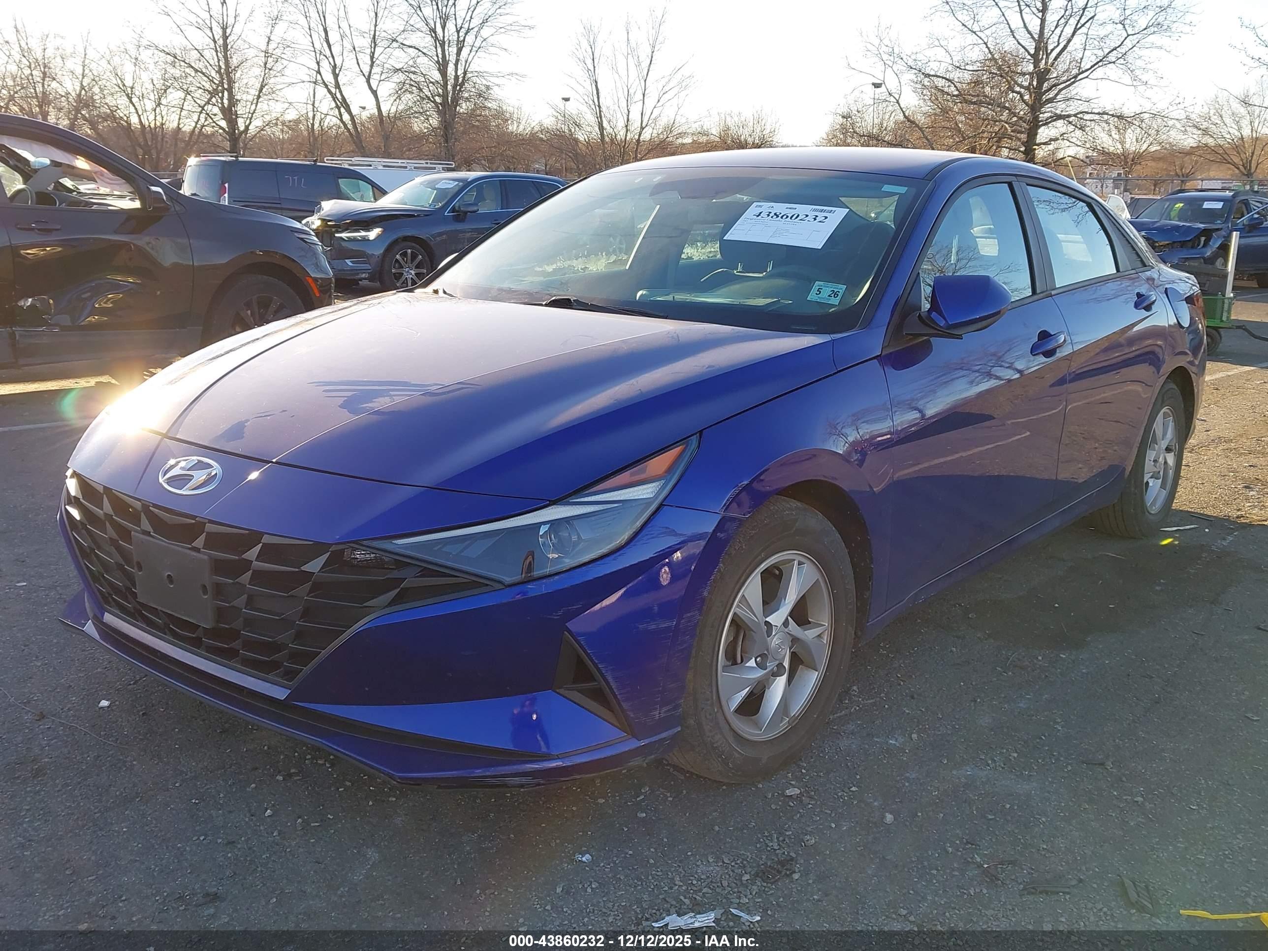 HYUNDAI ELANTRA image 2