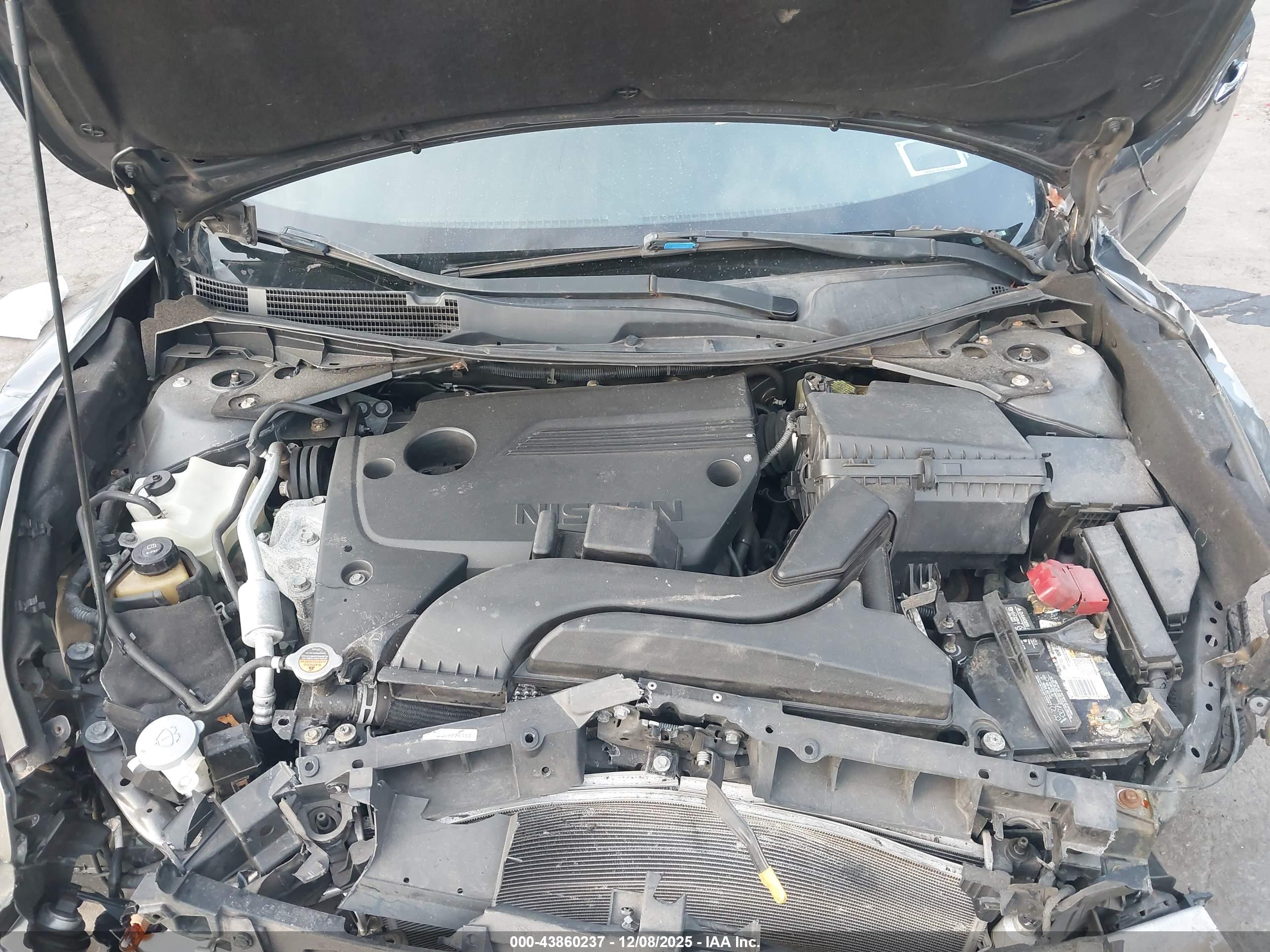 NISSAN ALTIMA image 10