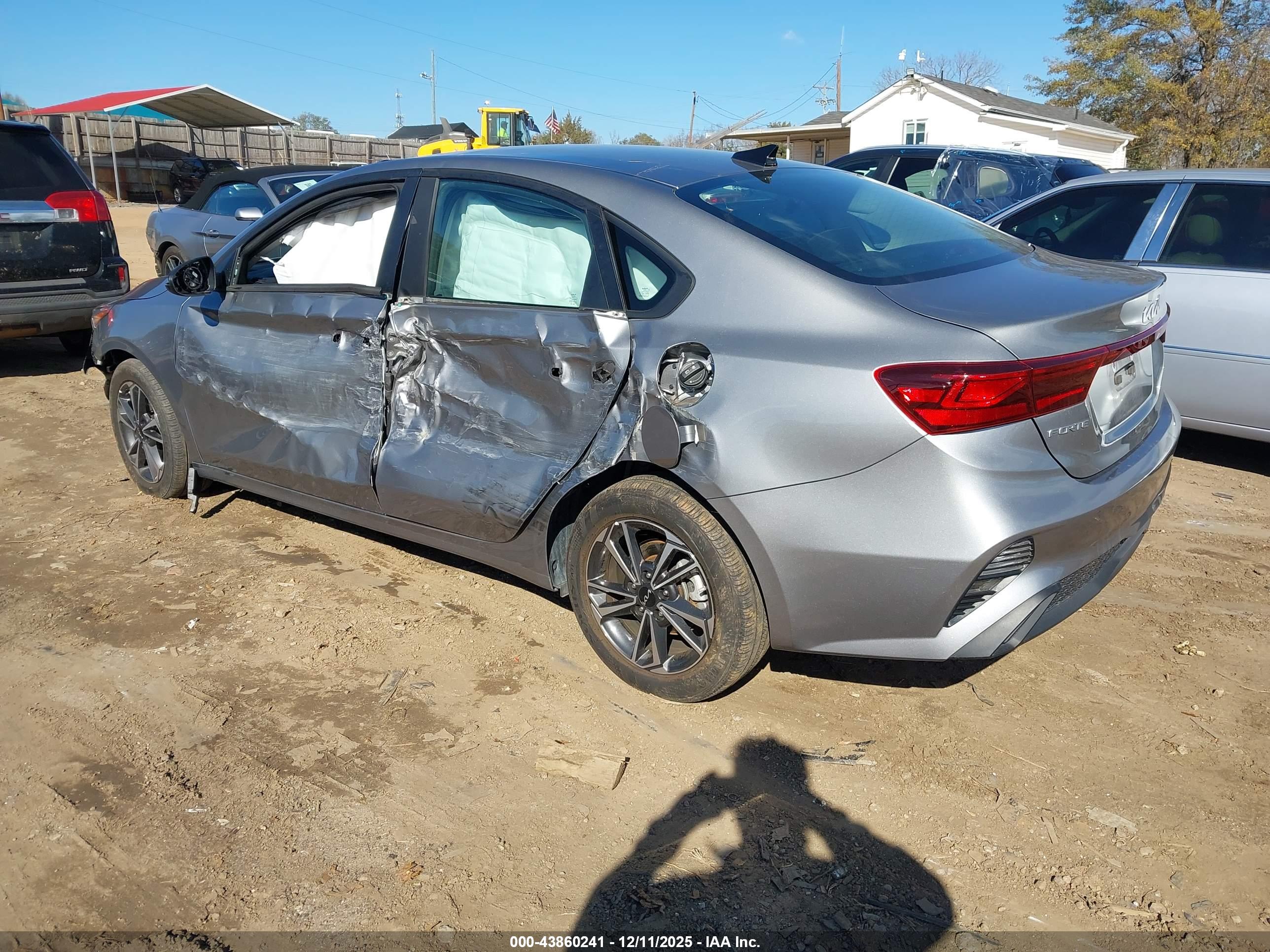 KIA FORTE image 3