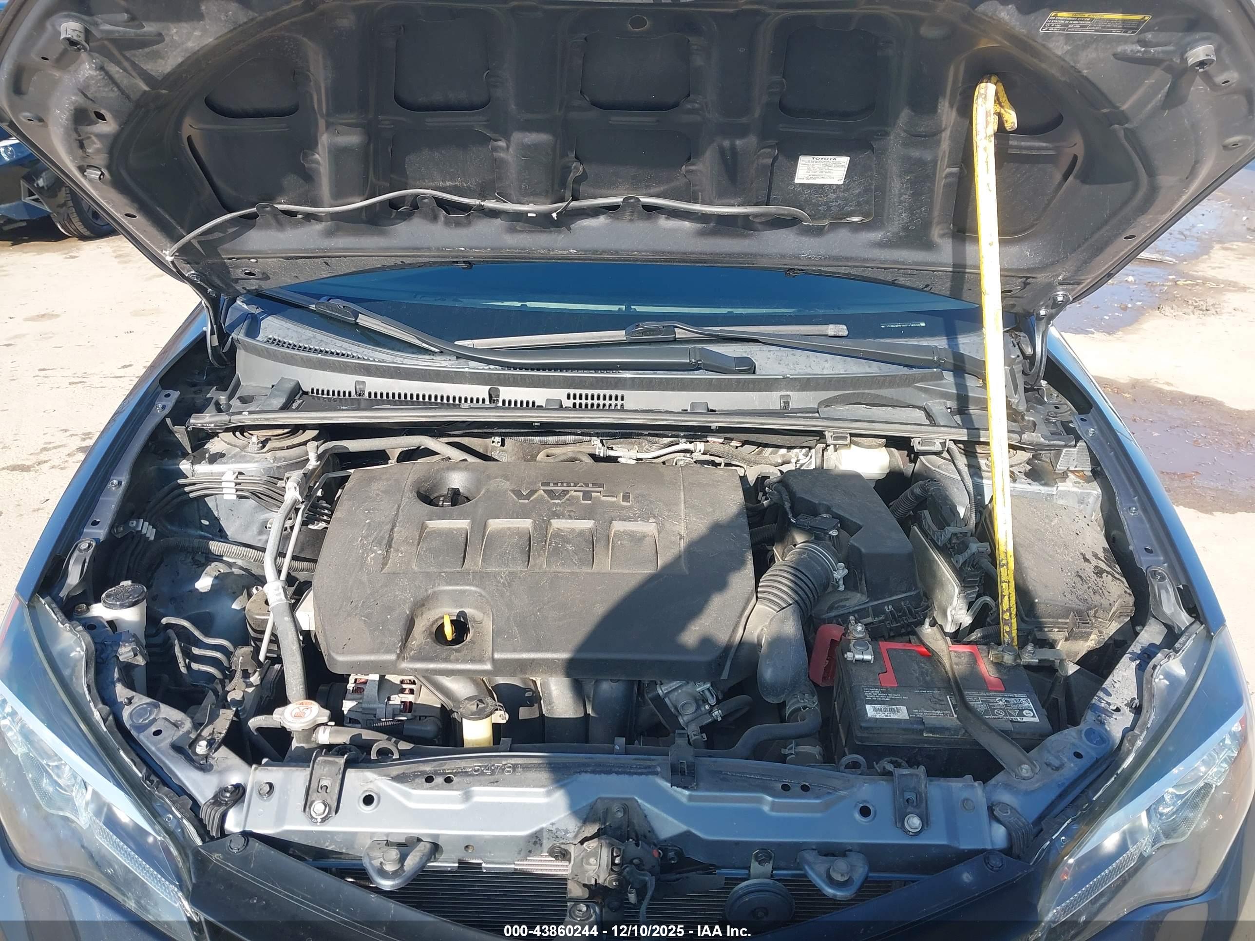 TOYOTA COROLLA image 10