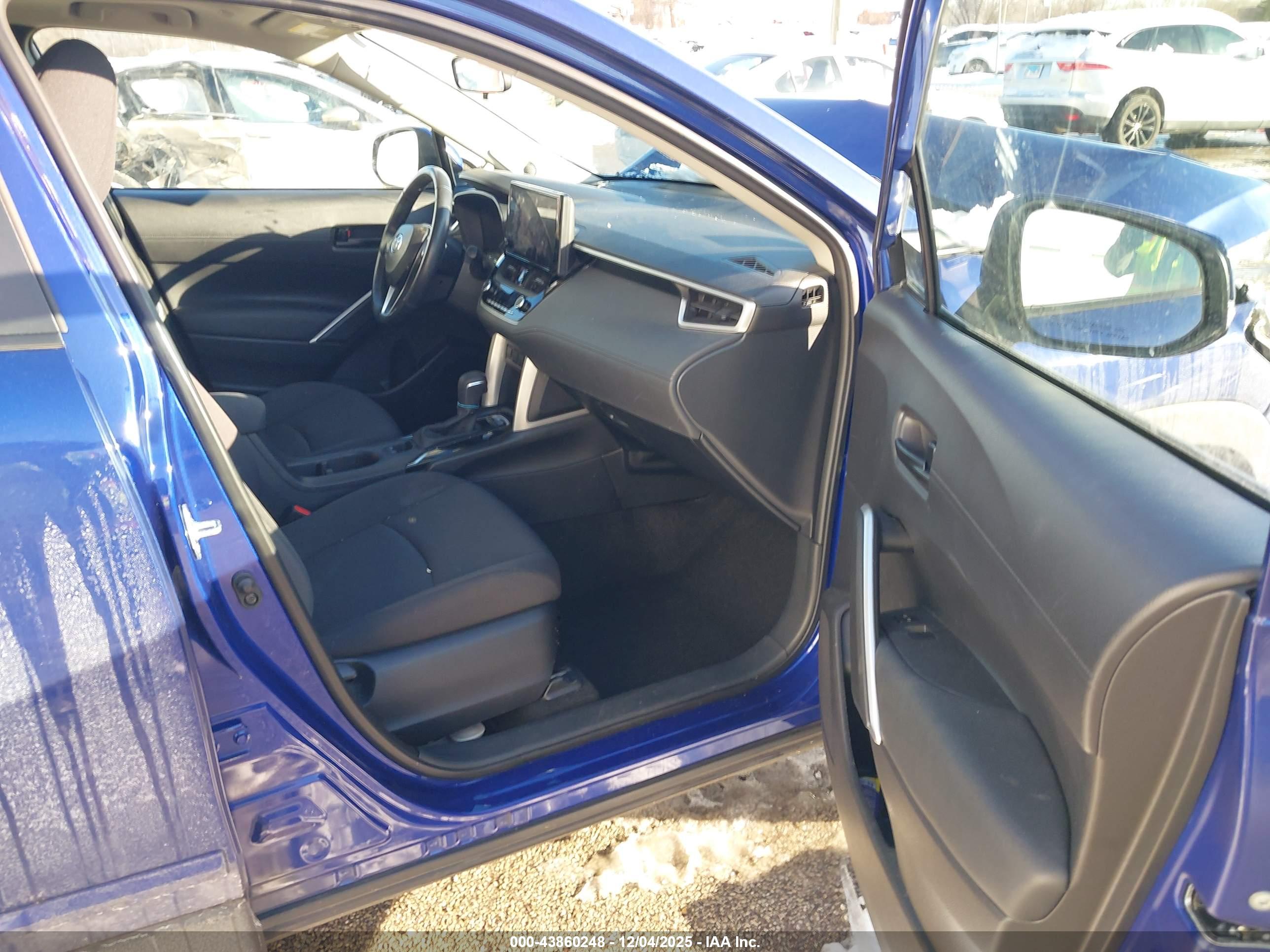 TOYOTA COROLLA image 5
