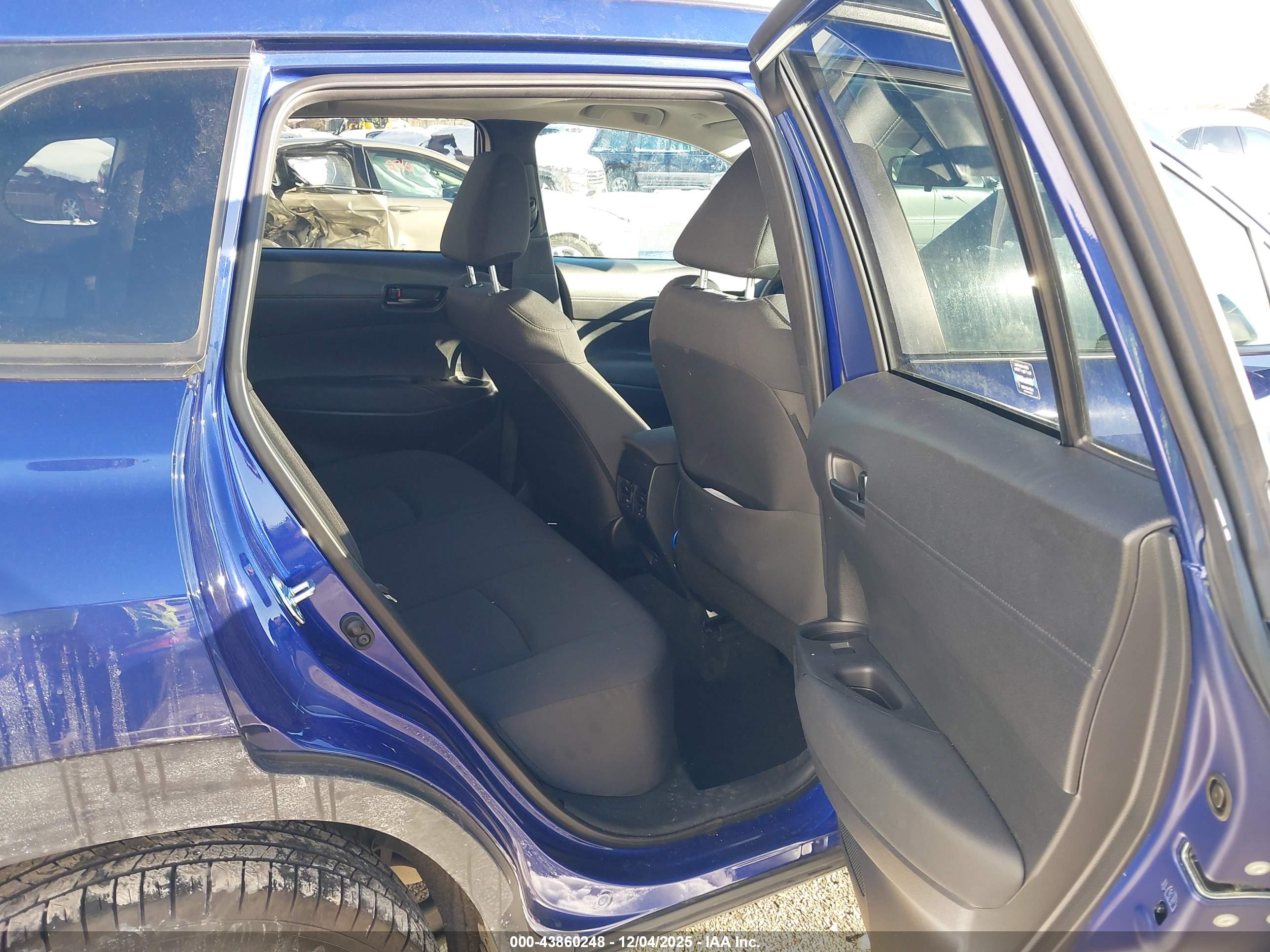 TOYOTA COROLLA image 8